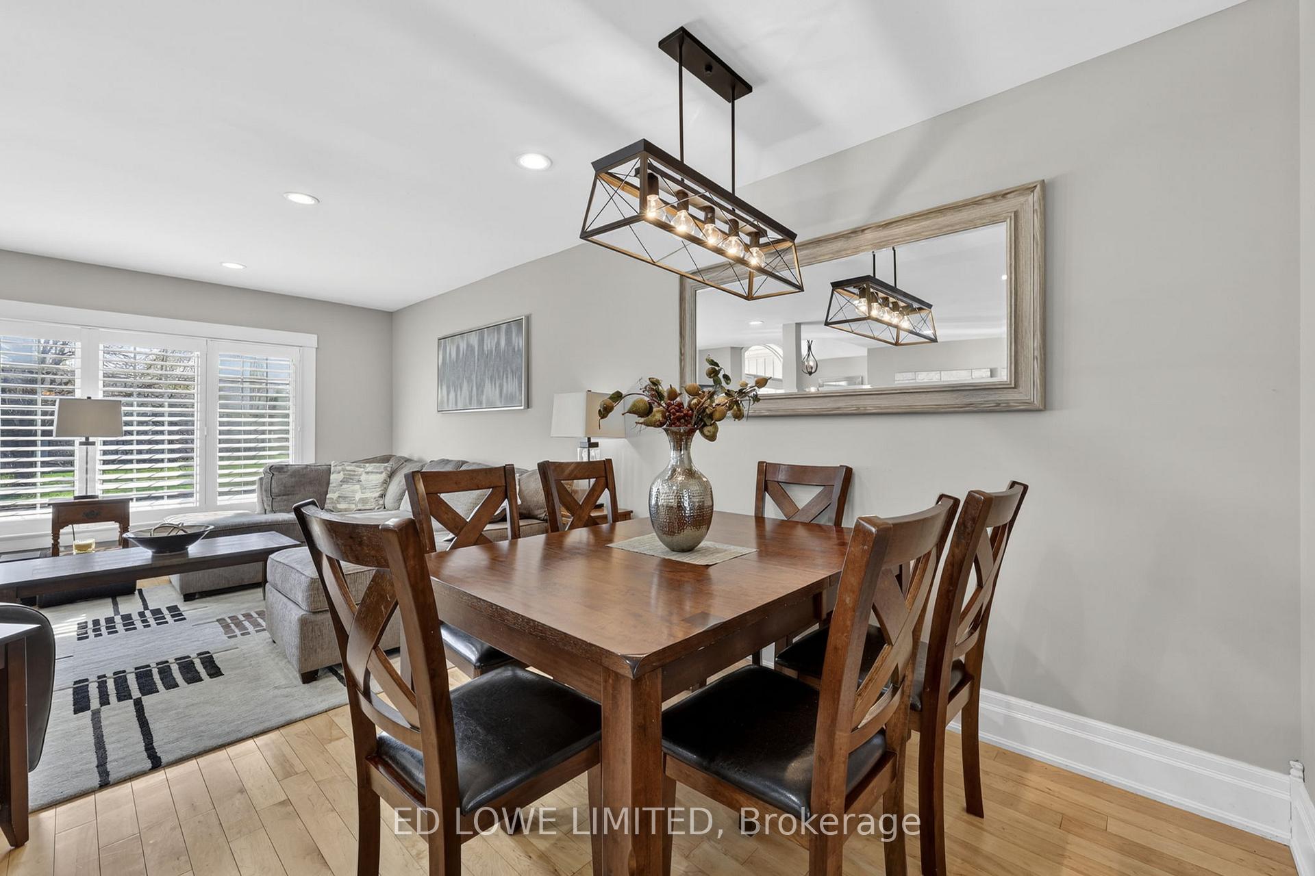 Photo 13 of 7 Howard Crescent, Barrie, Wellington — HOMEH