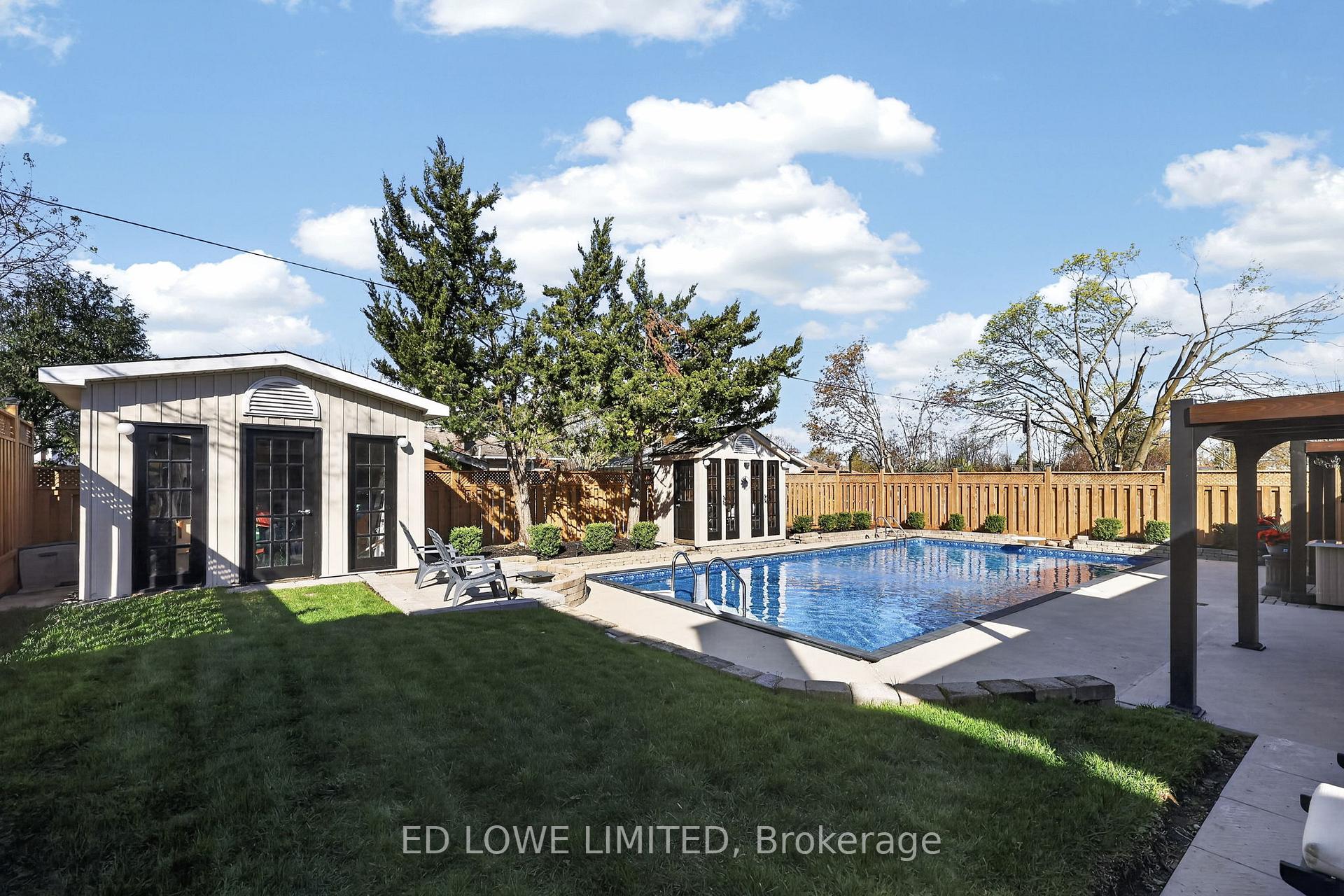 Photo 46 of 7 Howard Crescent, Barrie, Wellington — HOMEH