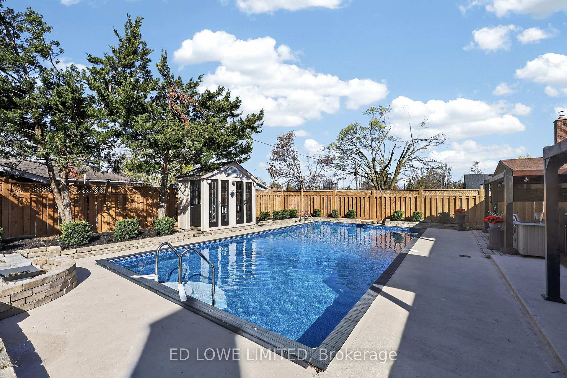 Photo 47 of 7 Howard Crescent, Barrie, Wellington — HOMEH