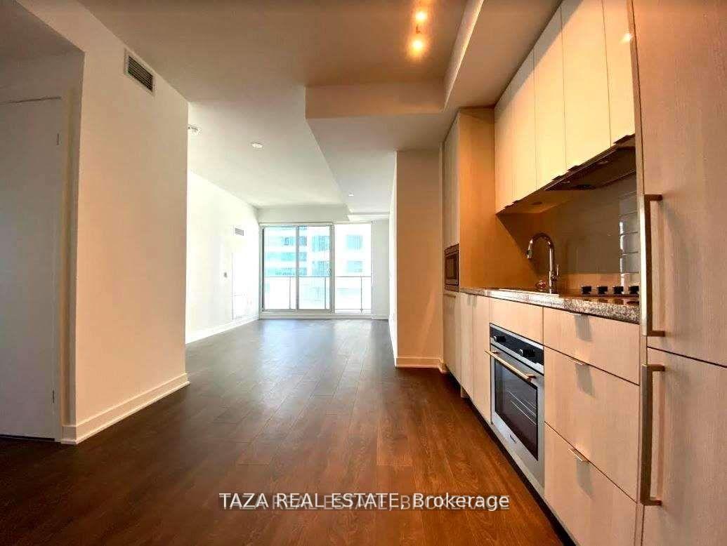 Photo 3 of Unit 1505, 125 Blue Jays Way, Toronto, Waterfront Communities — HOMEH