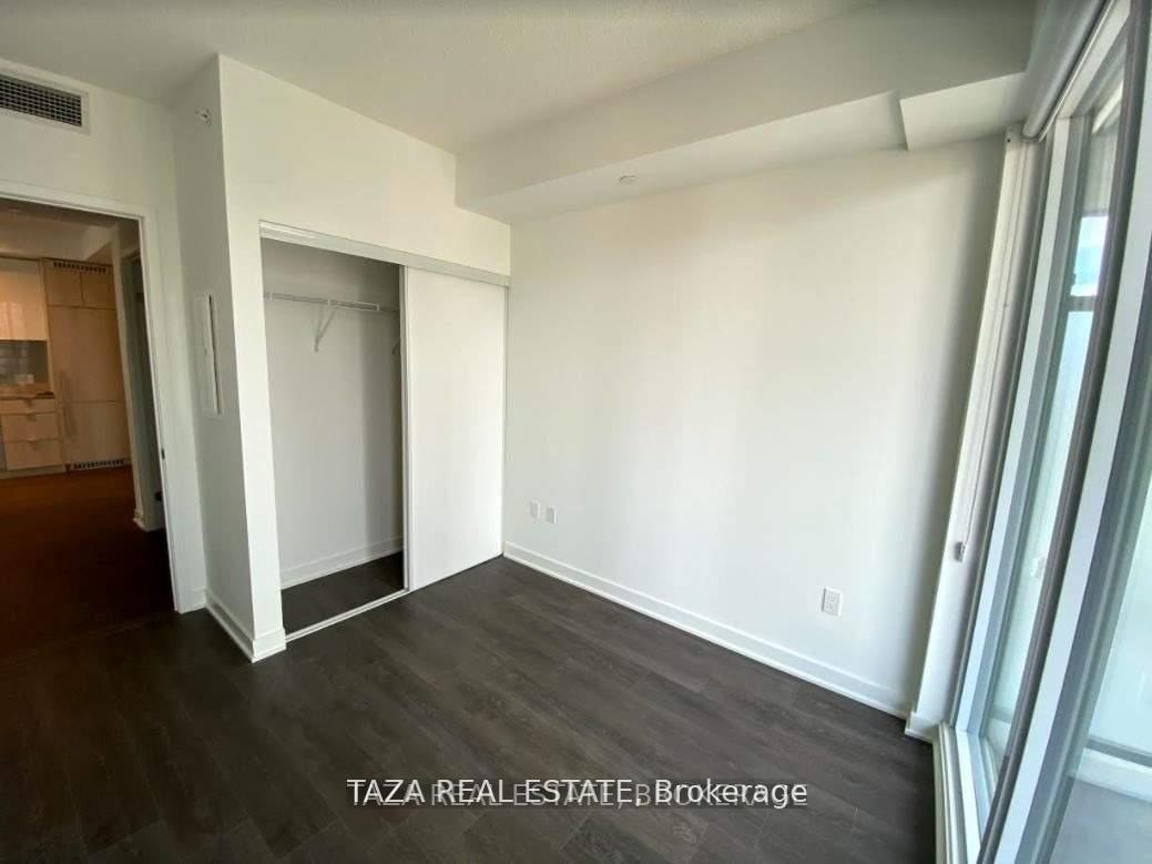 Photo 7 of Unit 1505, 125 Blue Jays Way, Toronto, Waterfront Communities — HOMEH