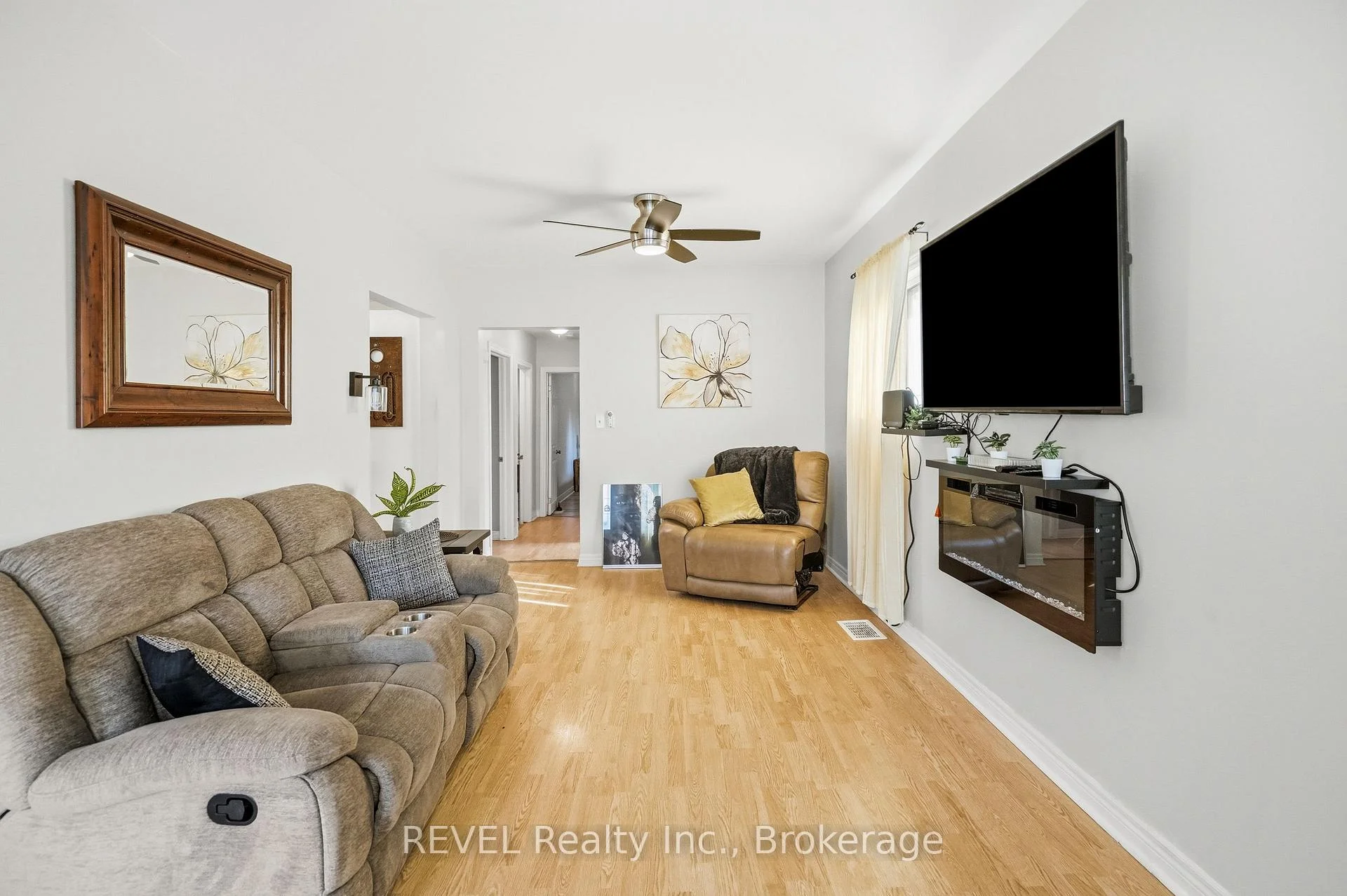Photo 12 of 9 Cambridge Avenue, St. Catharines, Secord Woods — HOMEH