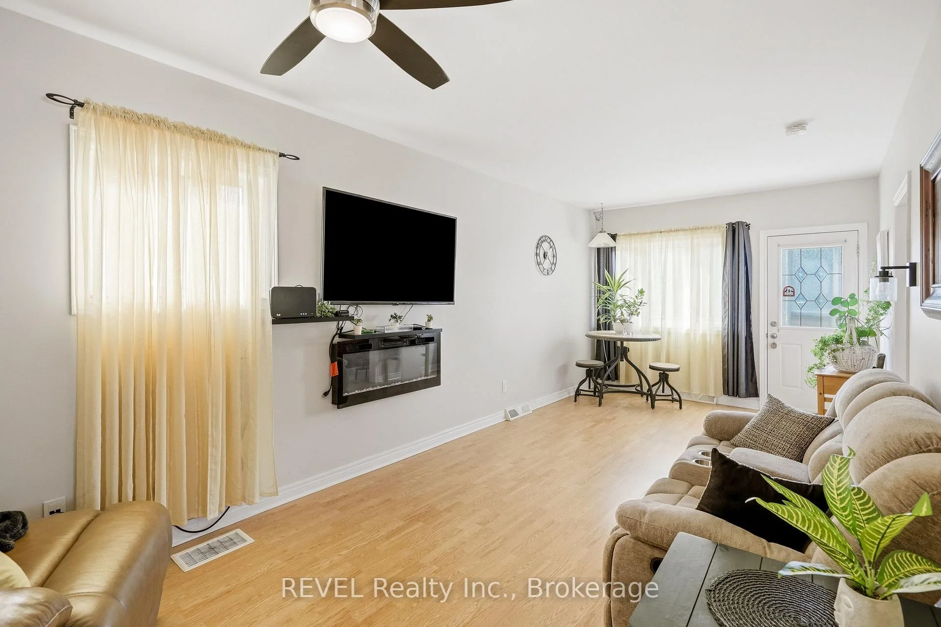 Photo 13 of 9 Cambridge Avenue, St. Catharines, Secord Woods — HOMEH