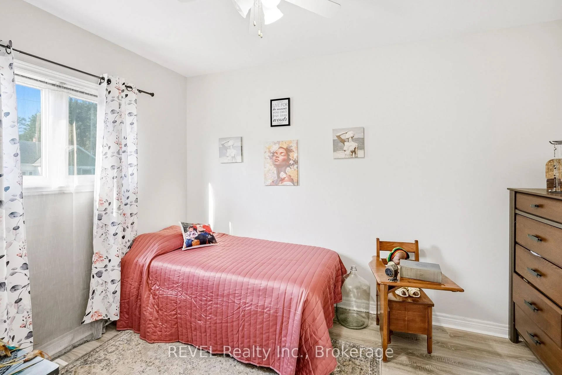 Photo 18 of 9 Cambridge Avenue, St. Catharines, Secord Woods — HOMEH