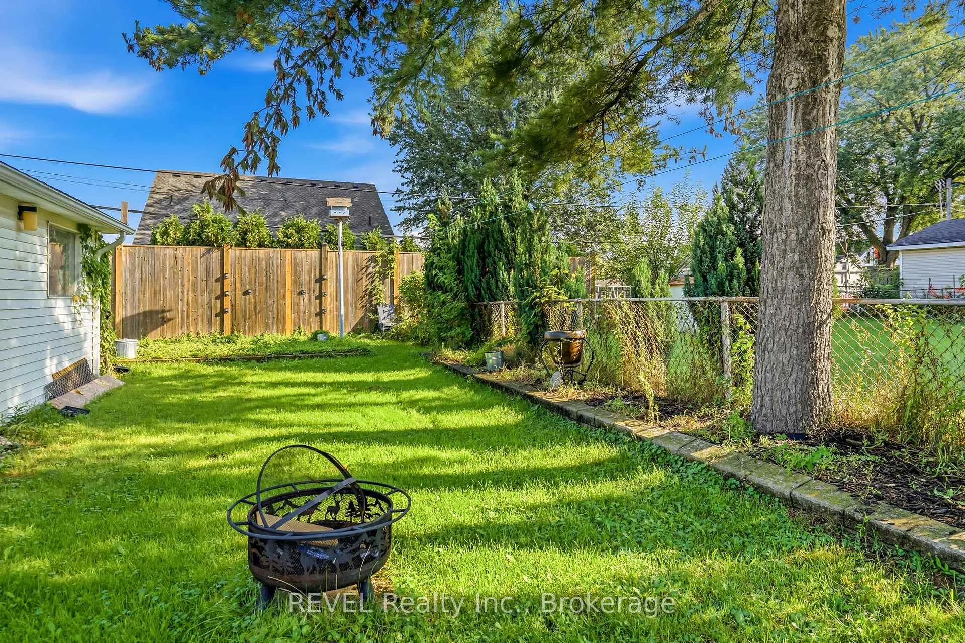 Photo 30 of 9 Cambridge Avenue, St. Catharines, Secord Woods — HOMEH
