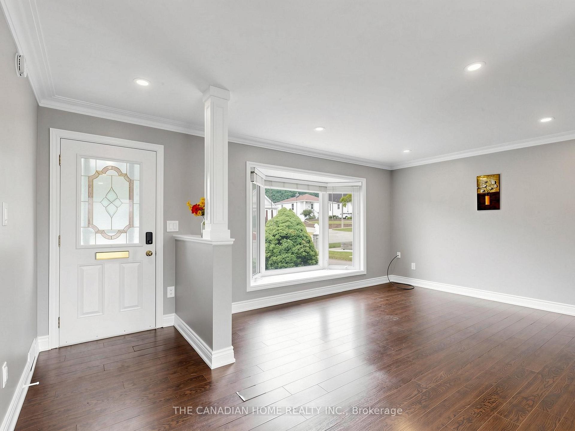 Photo 4 of 470 Cromwell Avenue, Oshawa, Vanier — HOMEH