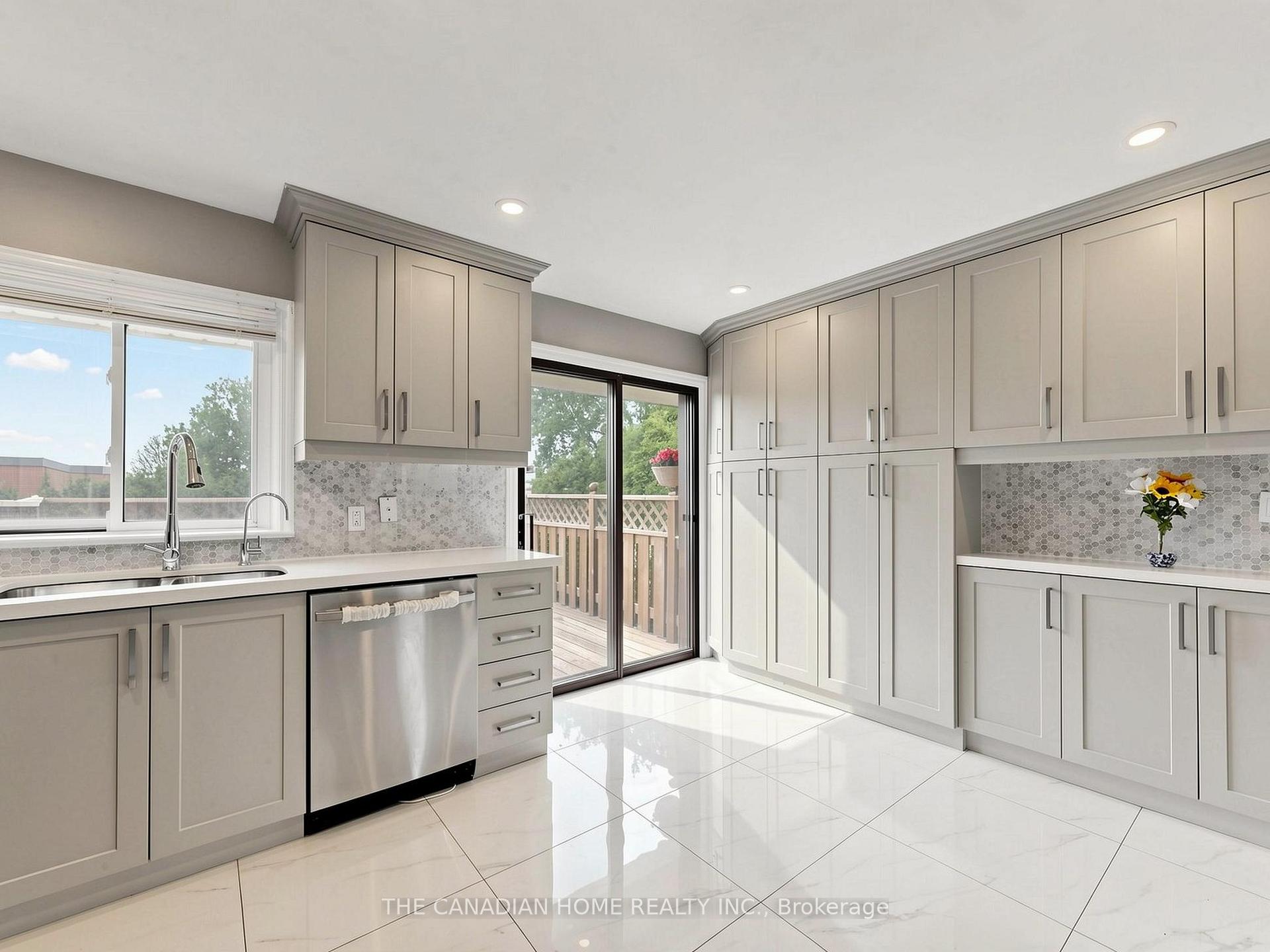 Photo 12 of 470 Cromwell Avenue, Oshawa, Vanier — HOMEH