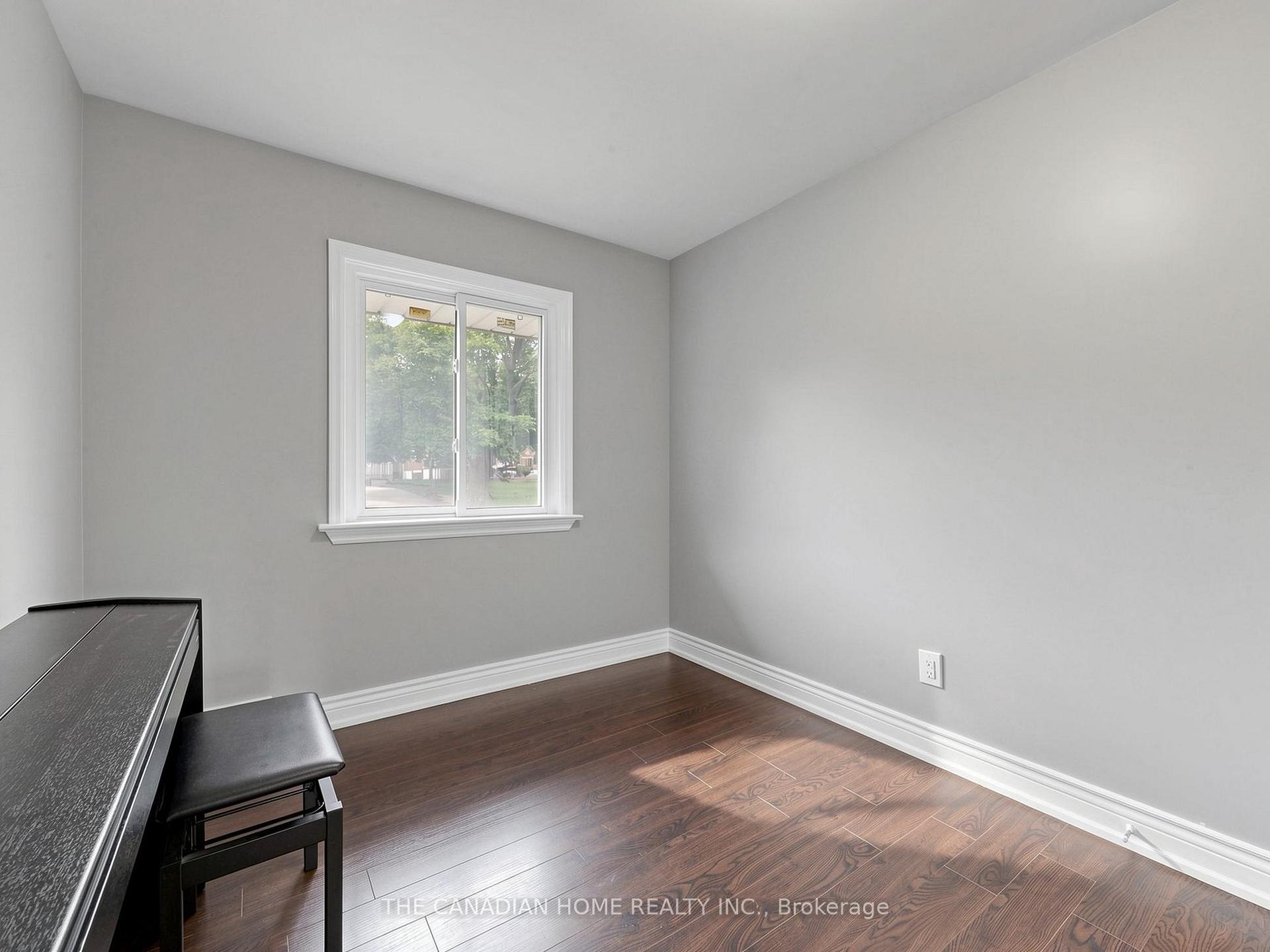 Photo 18 of 470 Cromwell Avenue, Oshawa, Vanier — HOMEH