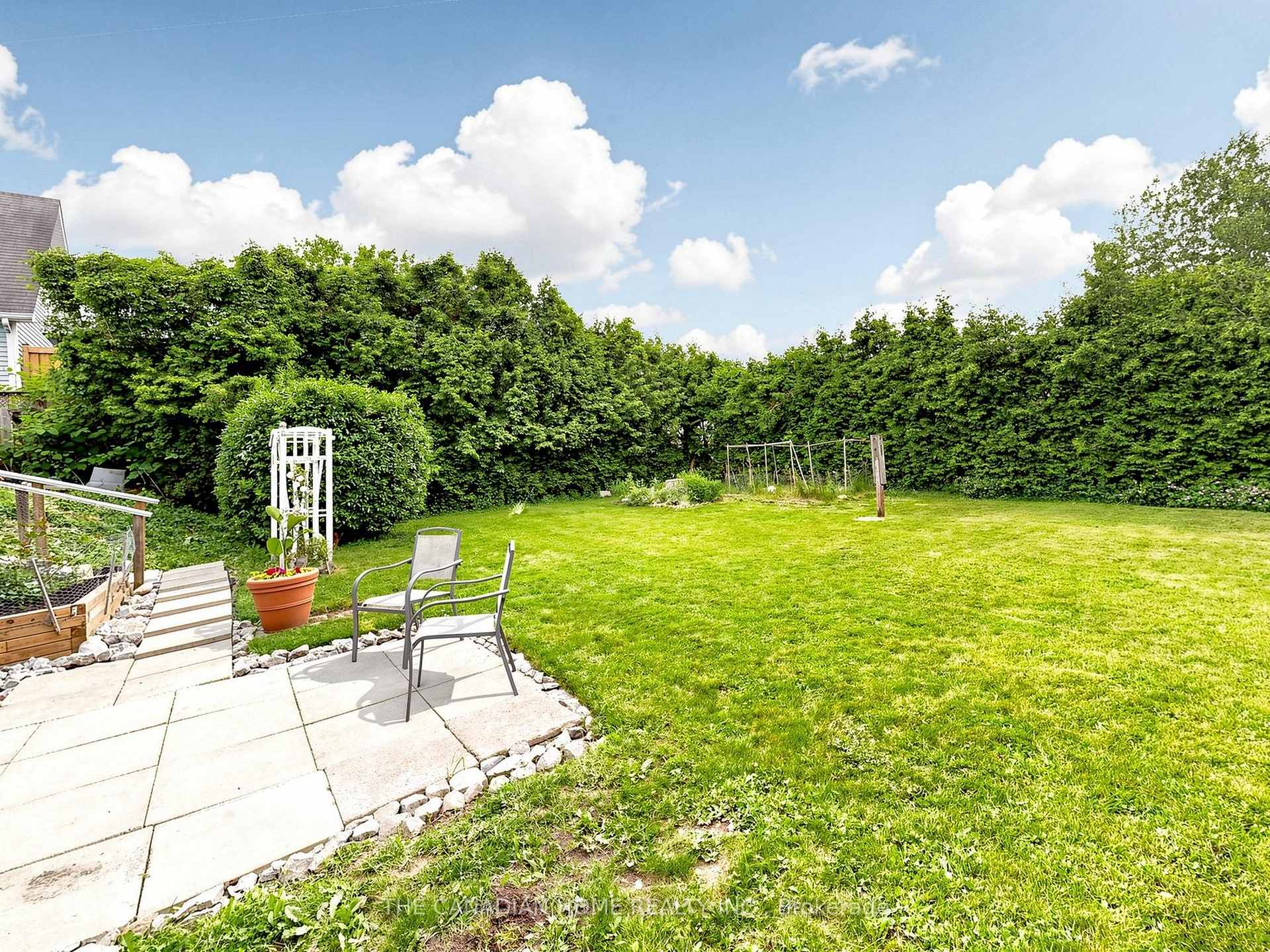 Photo 44 of 470 Cromwell Avenue, Oshawa, Vanier — HOMEH
