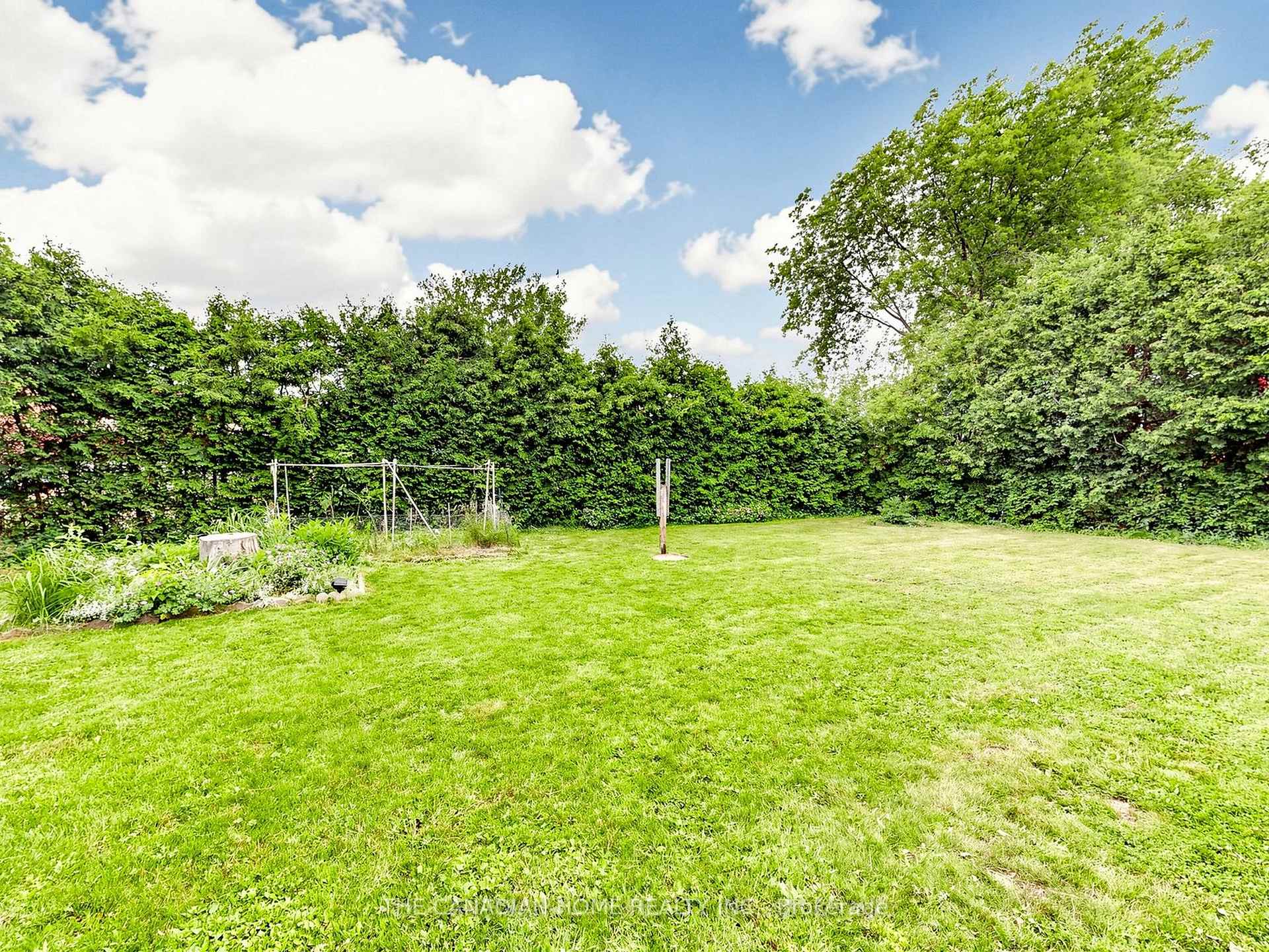 Photo 47 of 470 Cromwell Avenue, Oshawa, Vanier — HOMEH