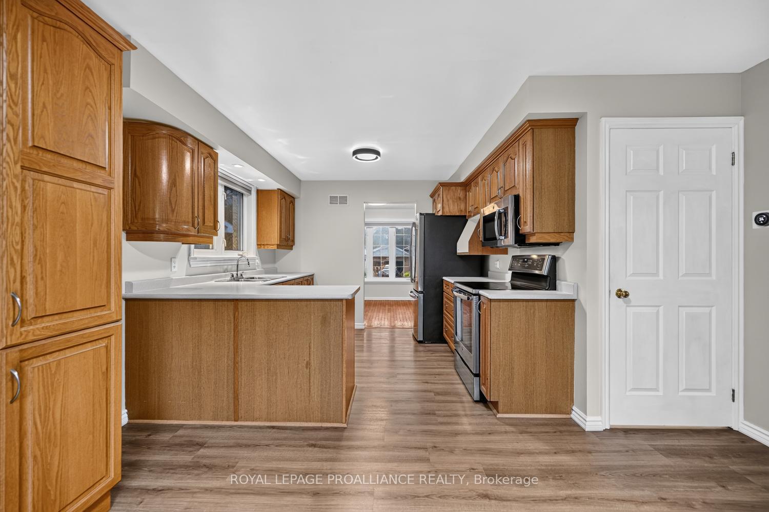 Photo 11 of 388 Brock Street, Brockville, Brockville — HOMEH