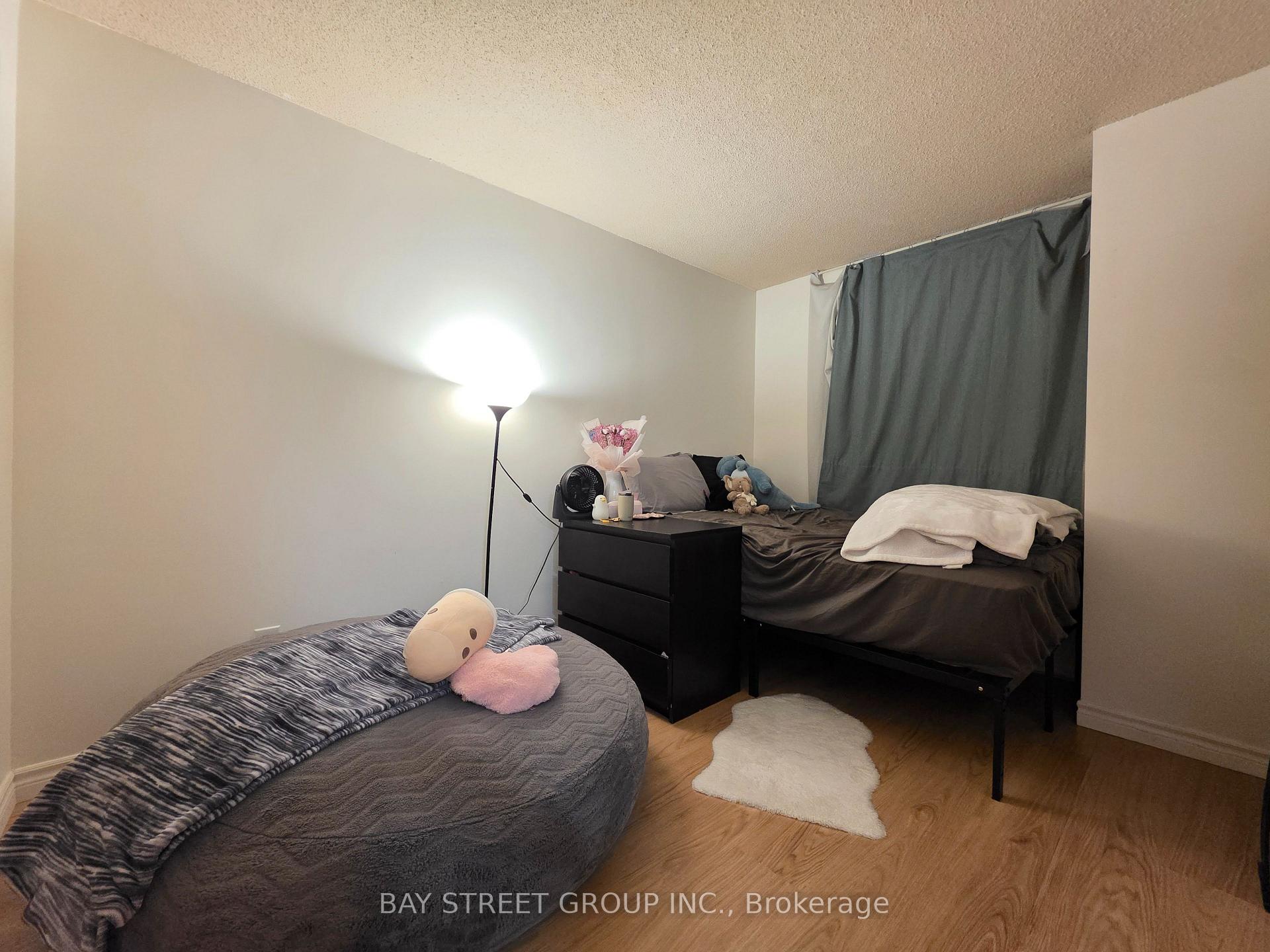 Photo 10 of Unit 1202, 633 Bay Street, Toronto, Bay Street Corridor — HOMEH