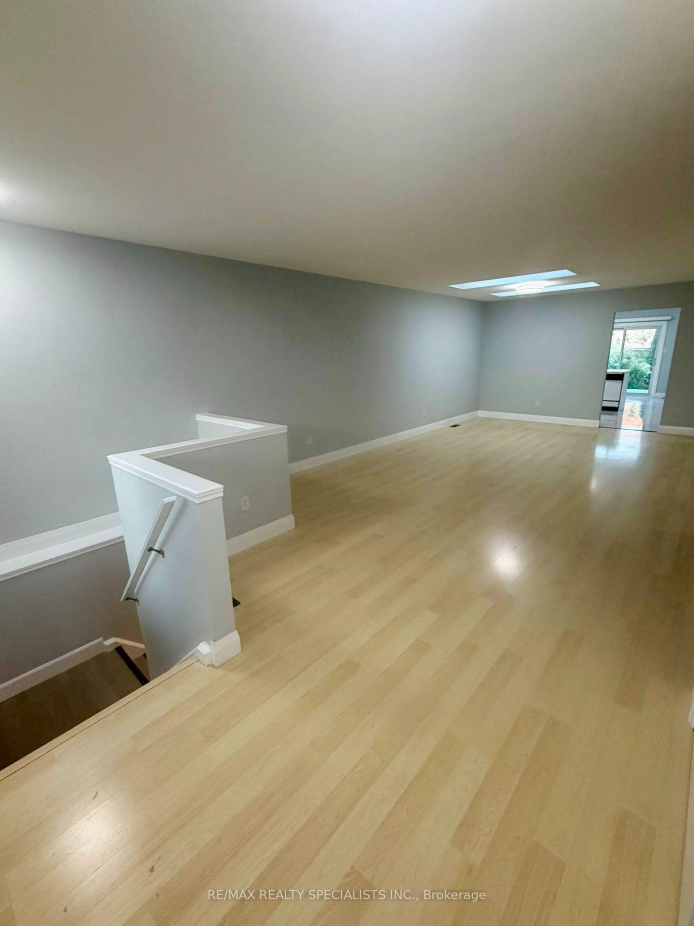 Photo 4 of Unit 19, 145 North Centre Road, London, North B — HOMEH