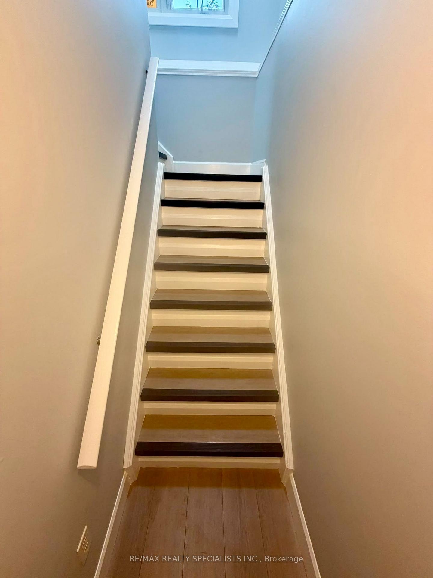 Photo 10 of Unit 19, 145 North Centre Road, London, North B — HOMEH