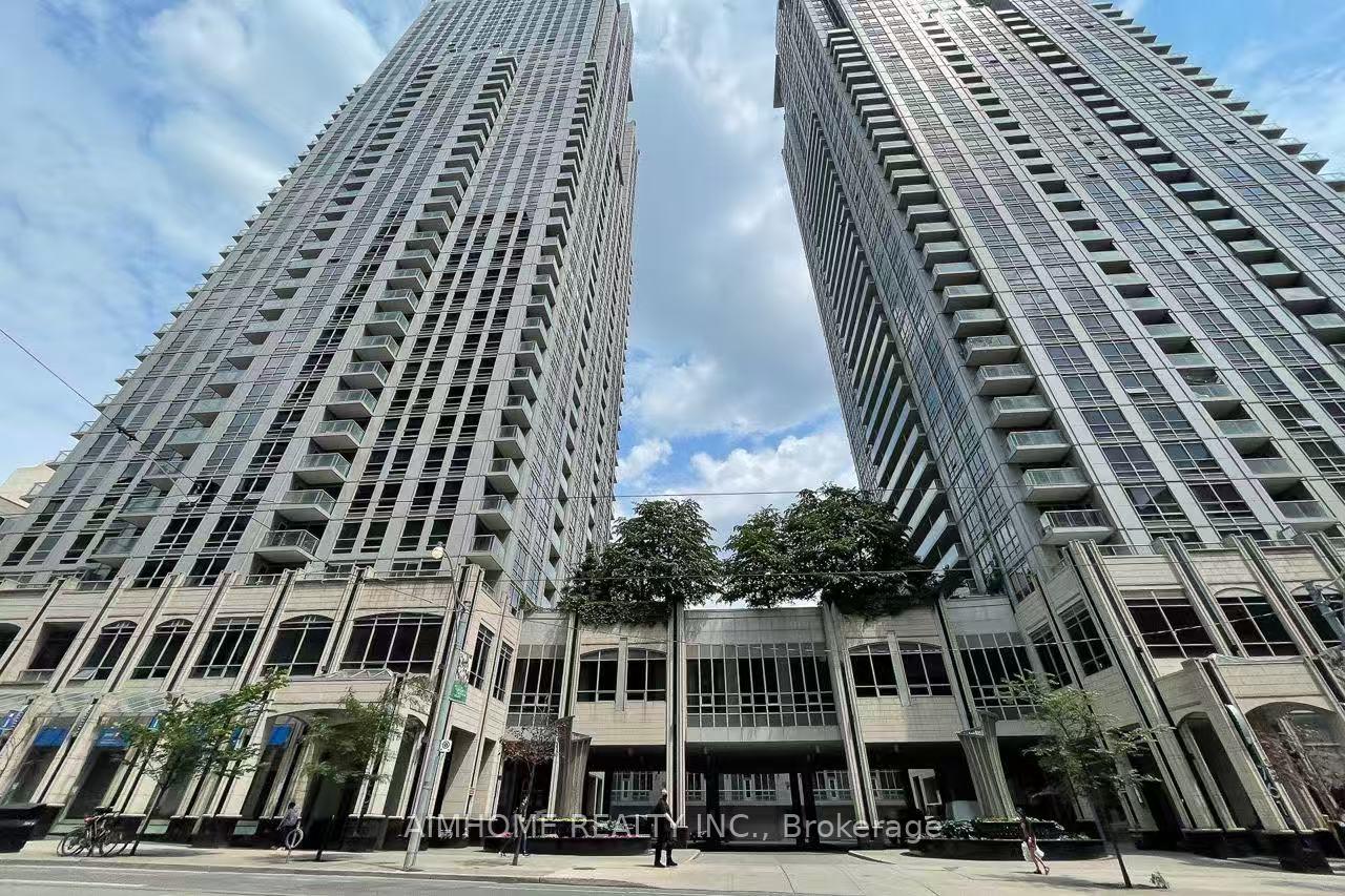 Photo 4 of Unit 2313, 761 bay Street, Toronto, Bay Street Corridor — HOMEH