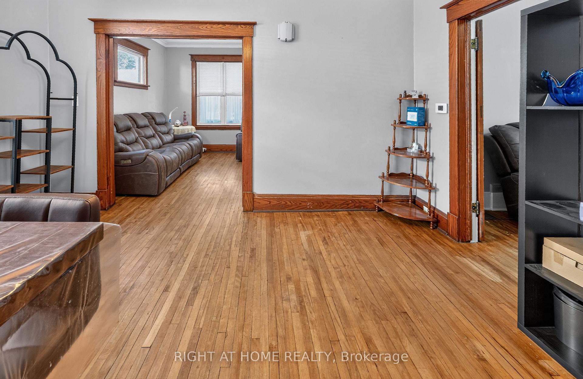 Photo 2 of 72 Maple Street, St. Thomas — HOMEH
