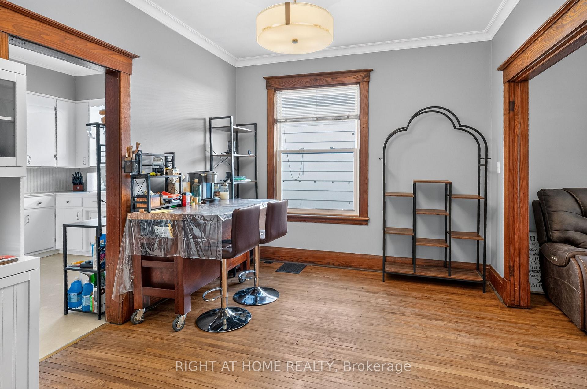 Photo 10 of 72 Maple Street, St. Thomas — HOMEH