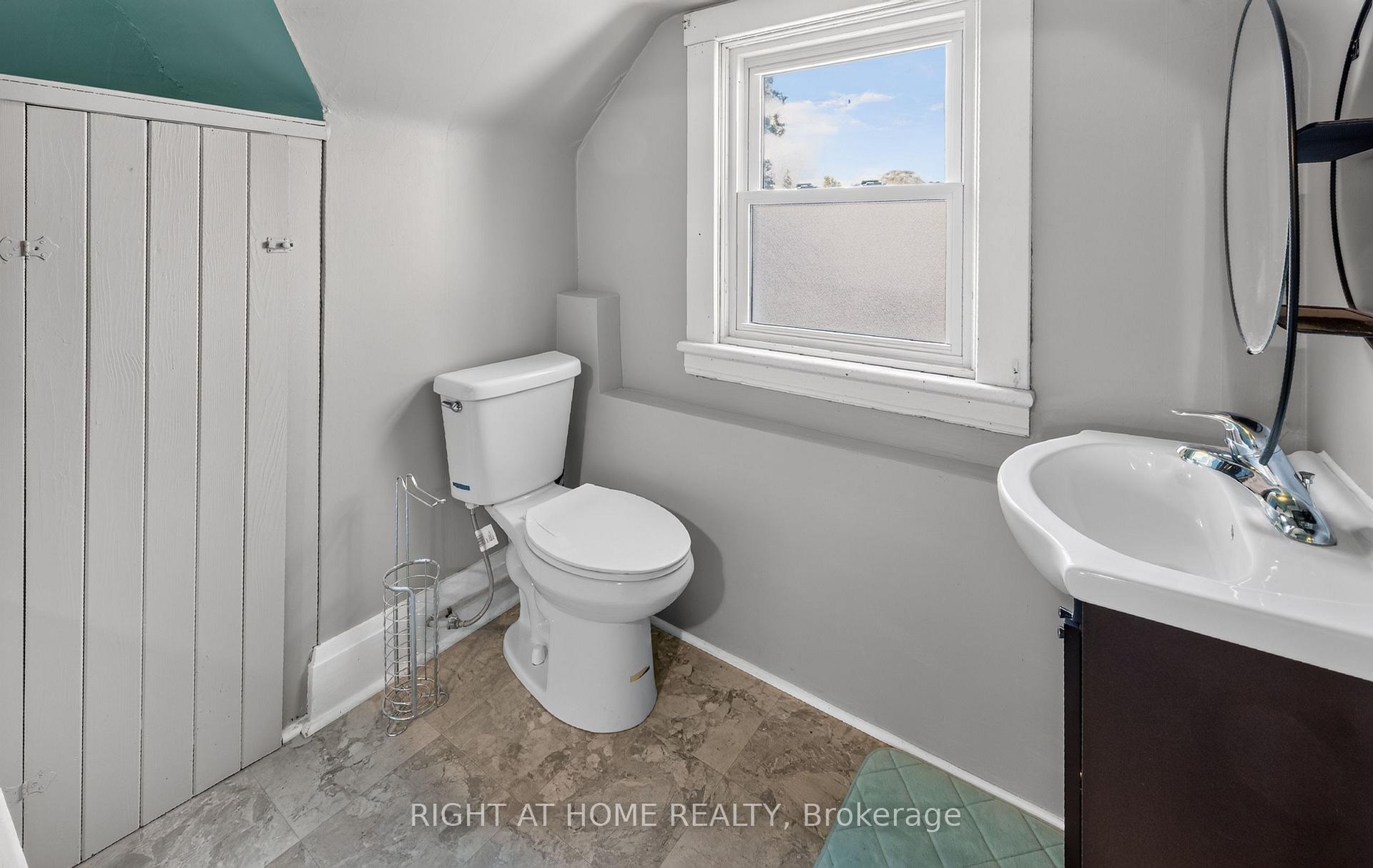 Photo 26 of 72 Maple Street, St. Thomas — HOMEH