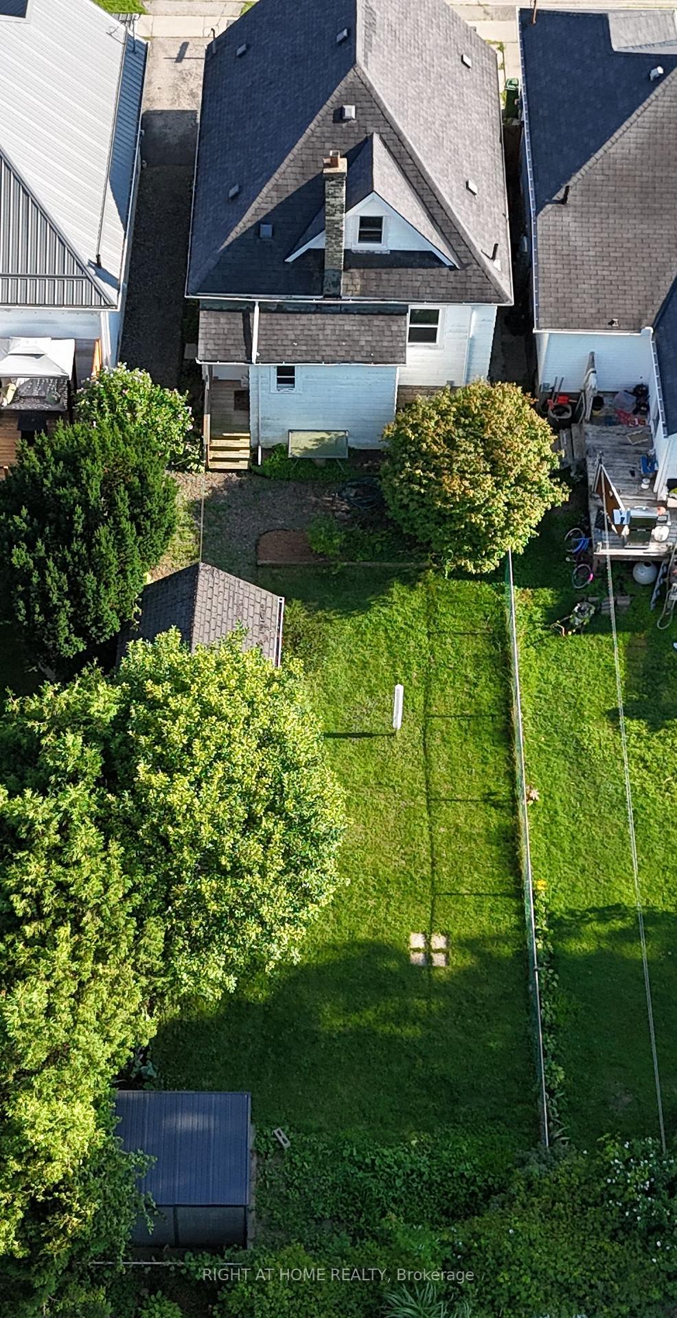Photo 41 of 72 Maple Street, St. Thomas — HOMEH