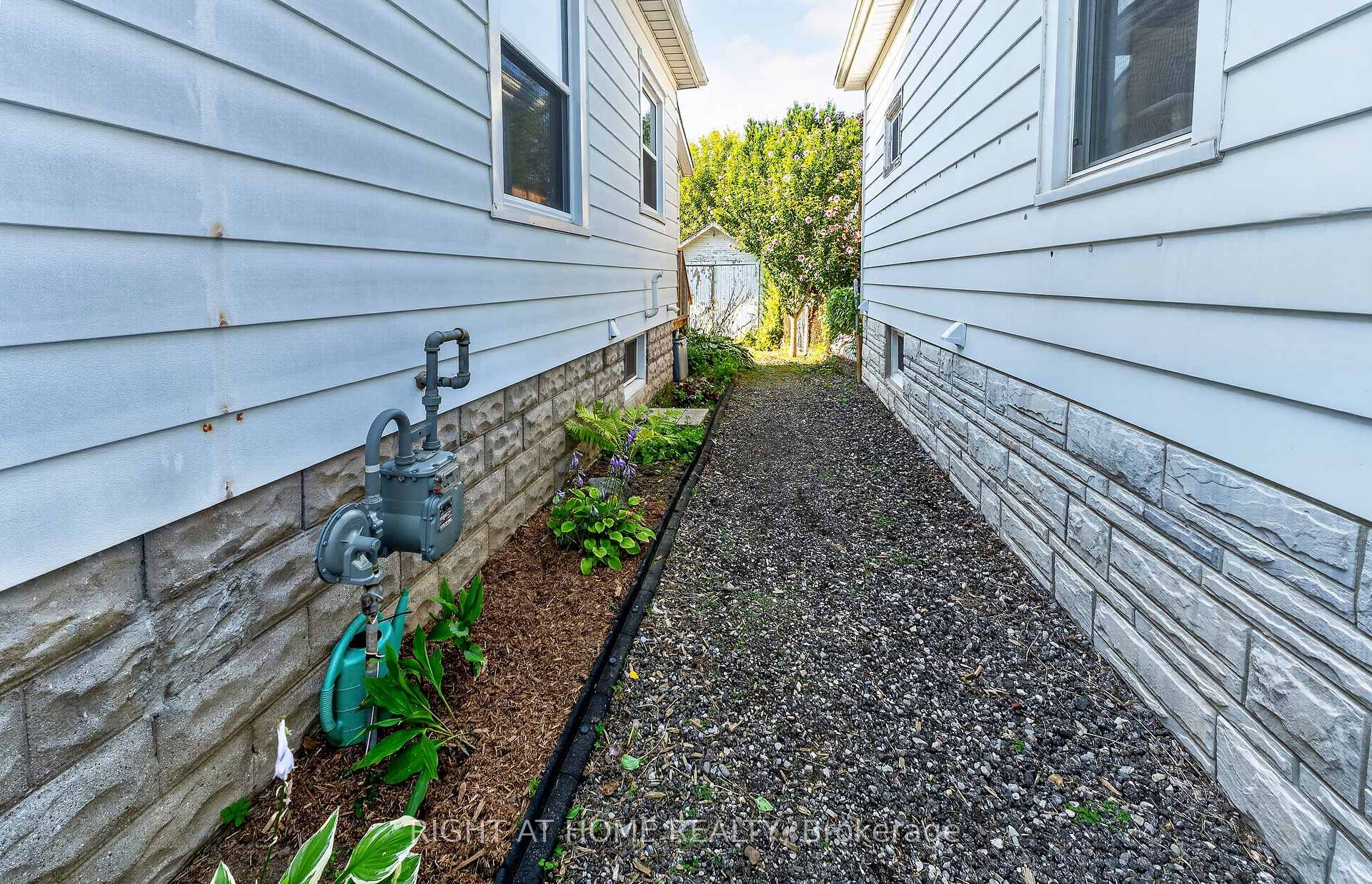 Photo 42 of 72 Maple Street, St. Thomas — HOMEH