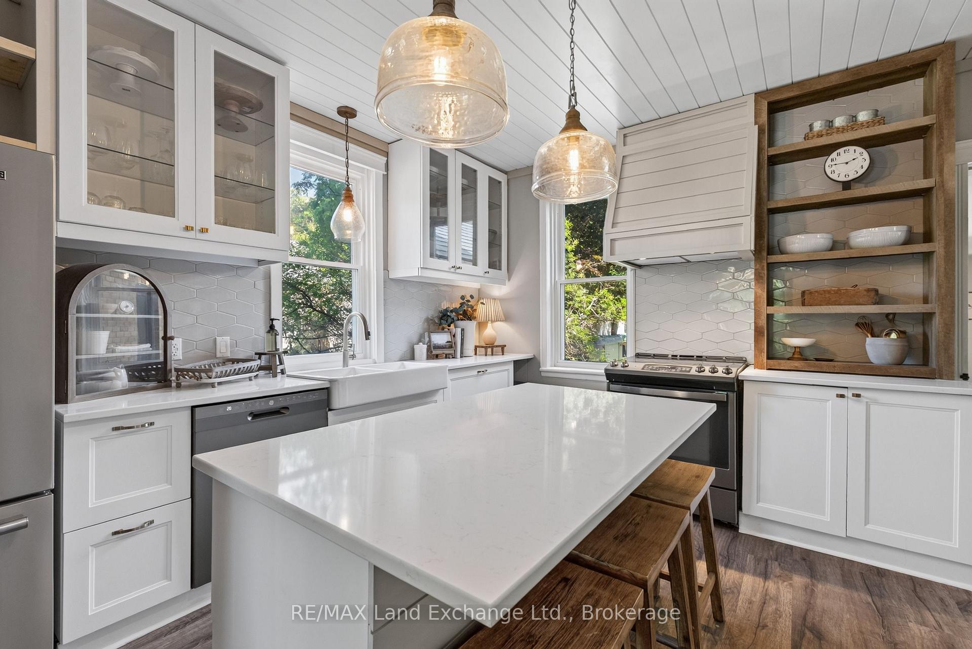 Photo 8 of 581 Queen Street, Kincardine — HOMEH
