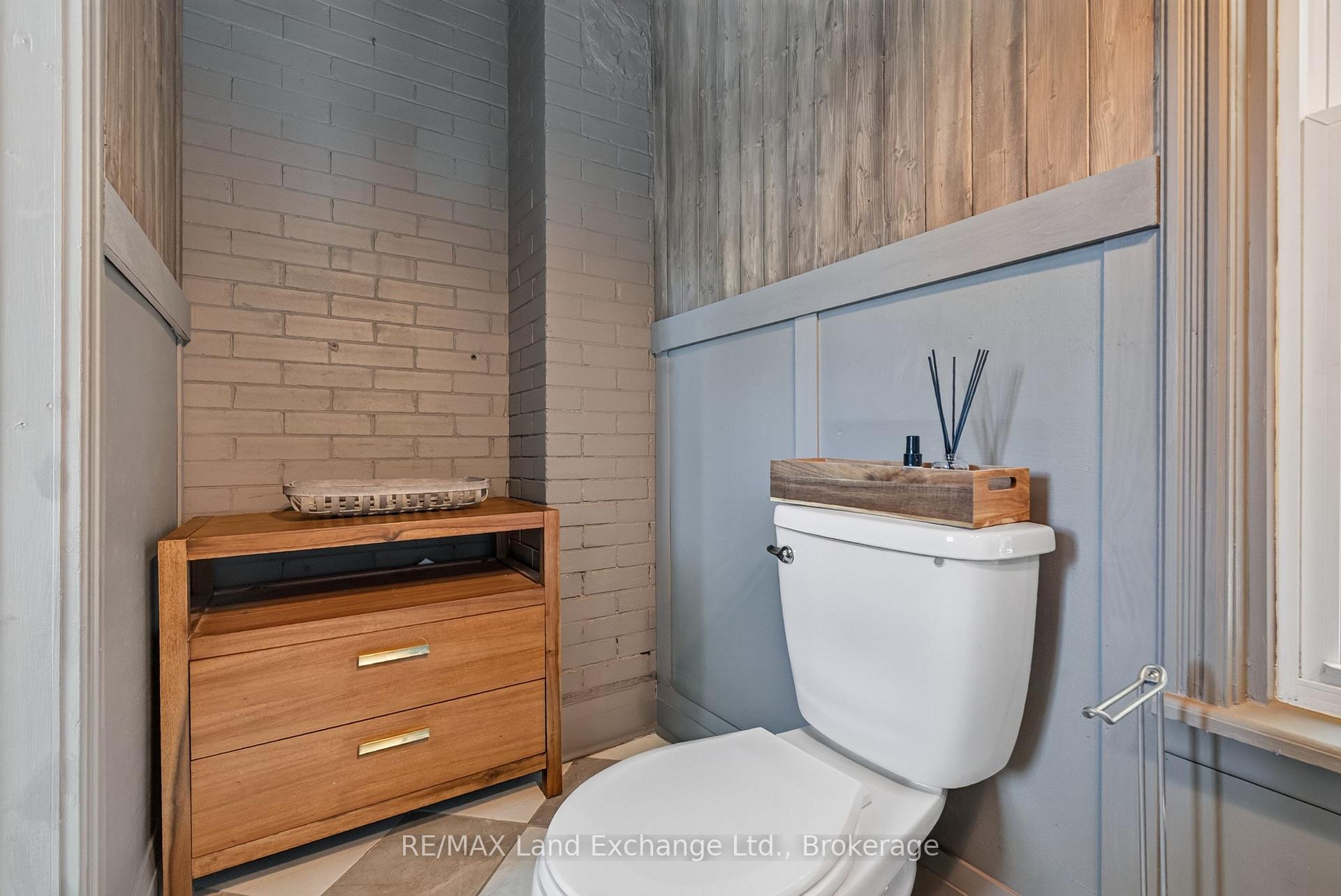 Photo 19 of 581 Queen Street, Kincardine — HOMEH