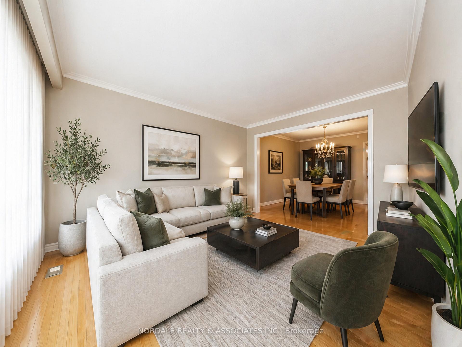 Photo 10 of 288 Hullmar Drive, North York, Black Creek — HOMEH