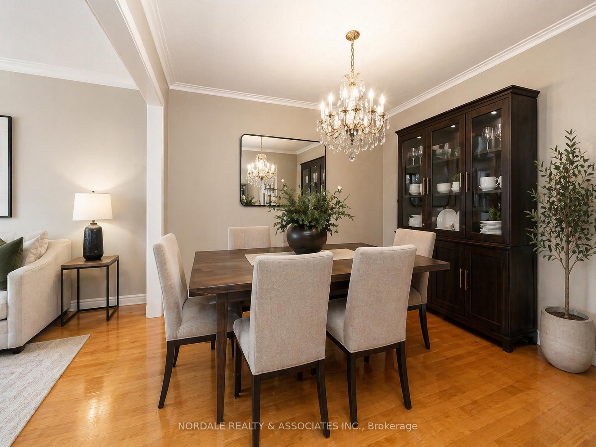 Photo 13 of 288 Hullmar Drive, North York, Black Creek — HOMEH