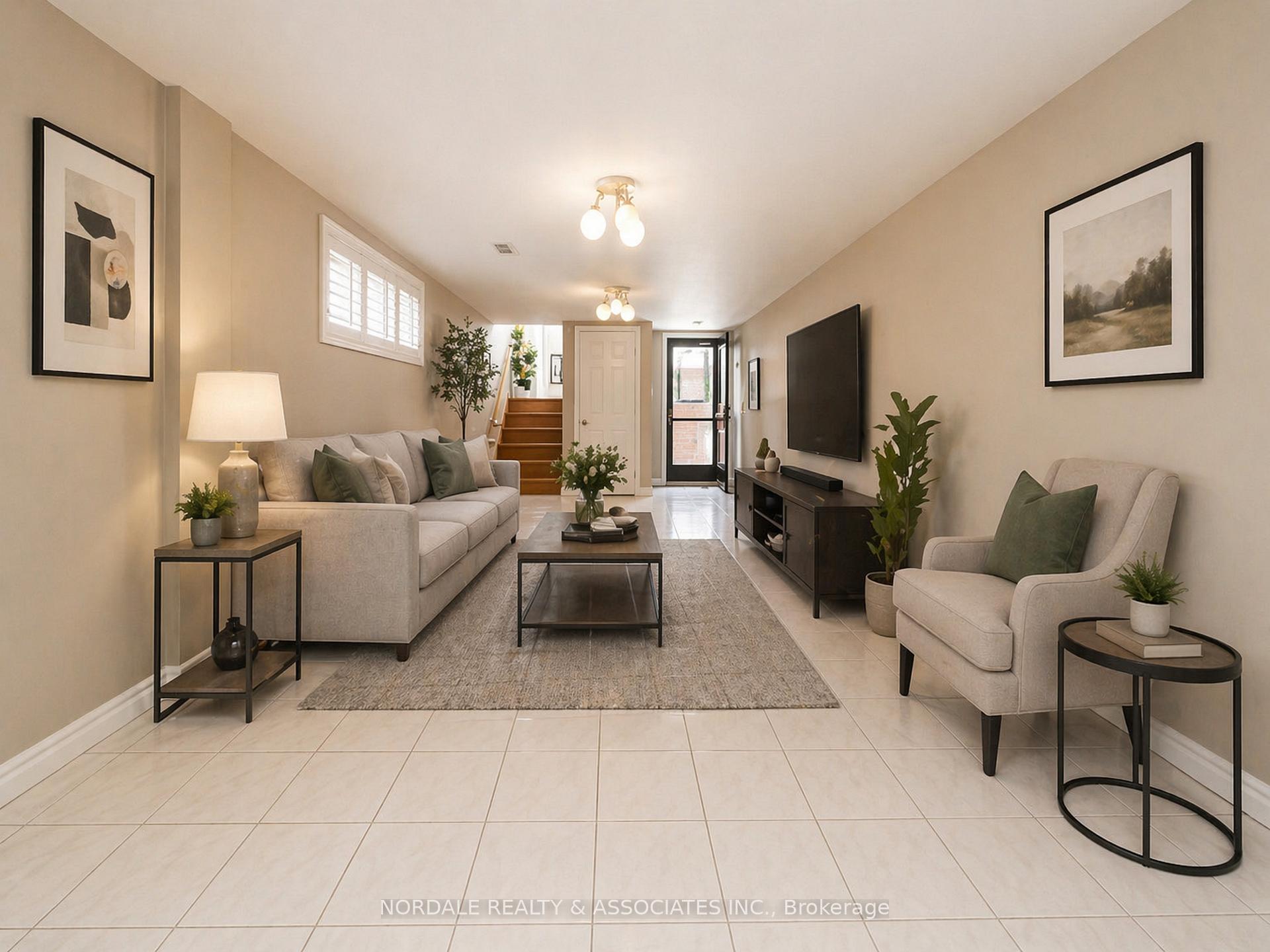 Photo 21 of 288 Hullmar Drive, North York, Black Creek — HOMEH
