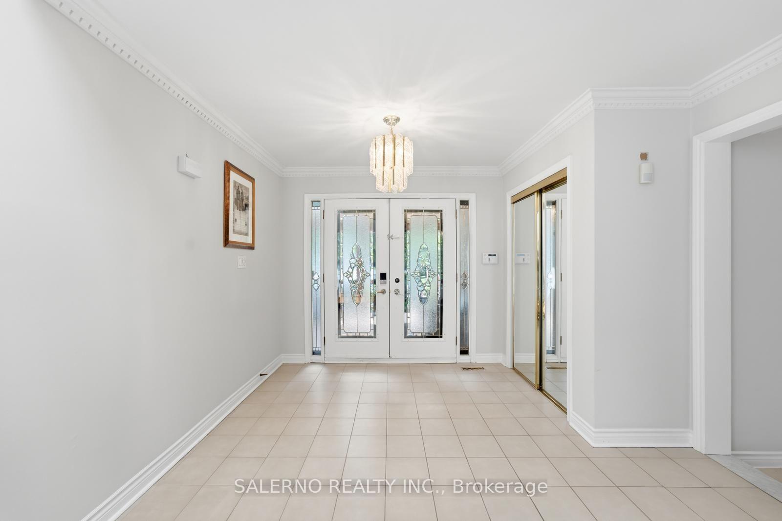 Photo 6 of 178 Wigwoss Drive, Vaughan, East Woodbridge — HOMEH