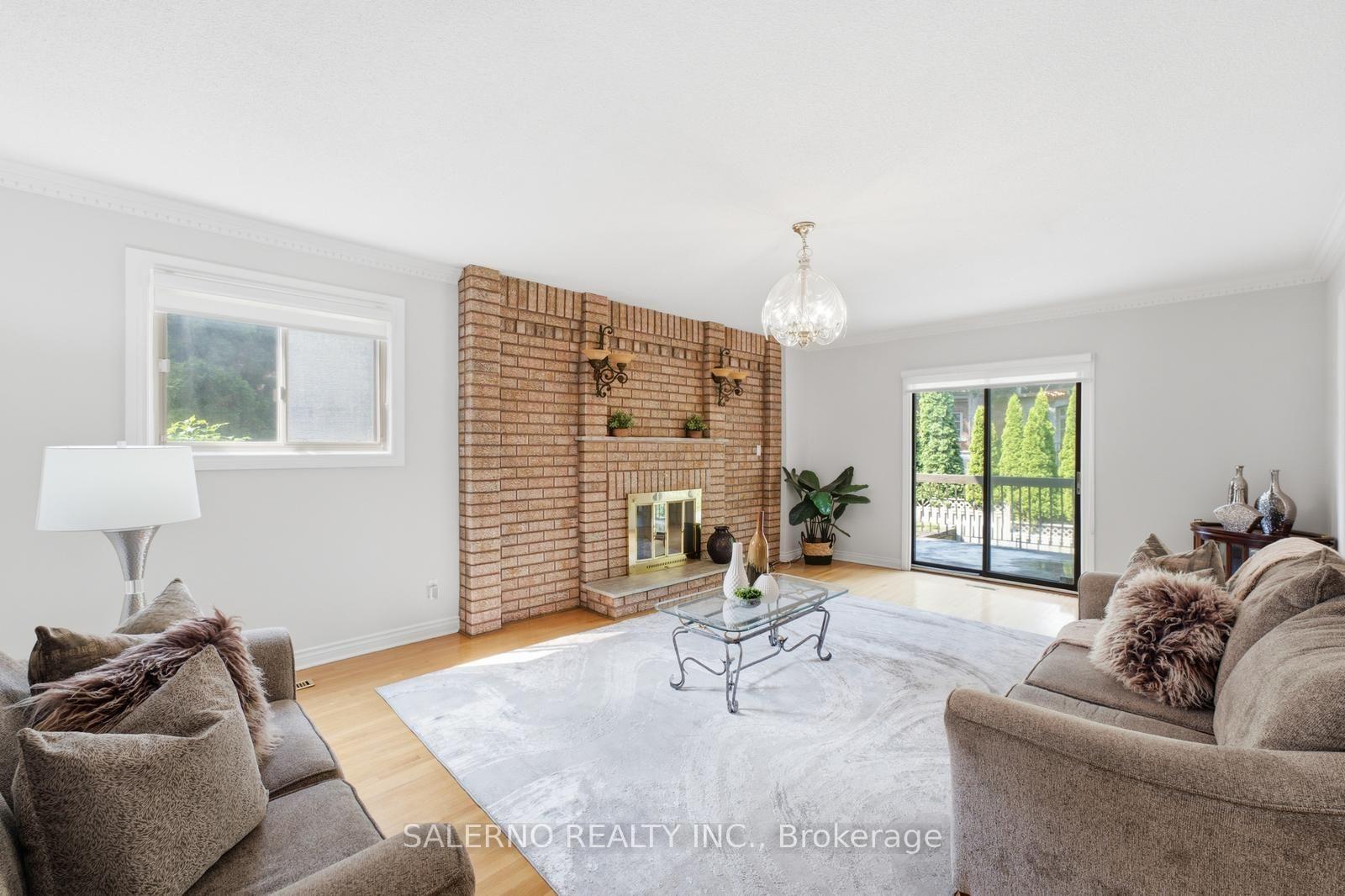 Photo 12 of 178 Wigwoss Drive, Vaughan, East Woodbridge — HOMEH