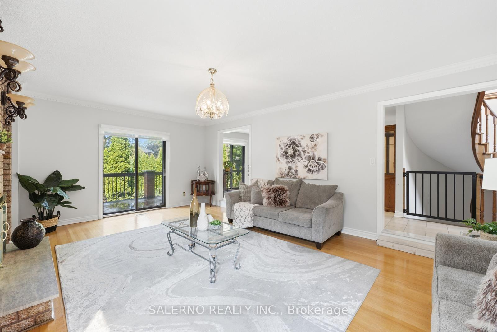 Photo 13 of 178 Wigwoss Drive, Vaughan, East Woodbridge — HOMEH
