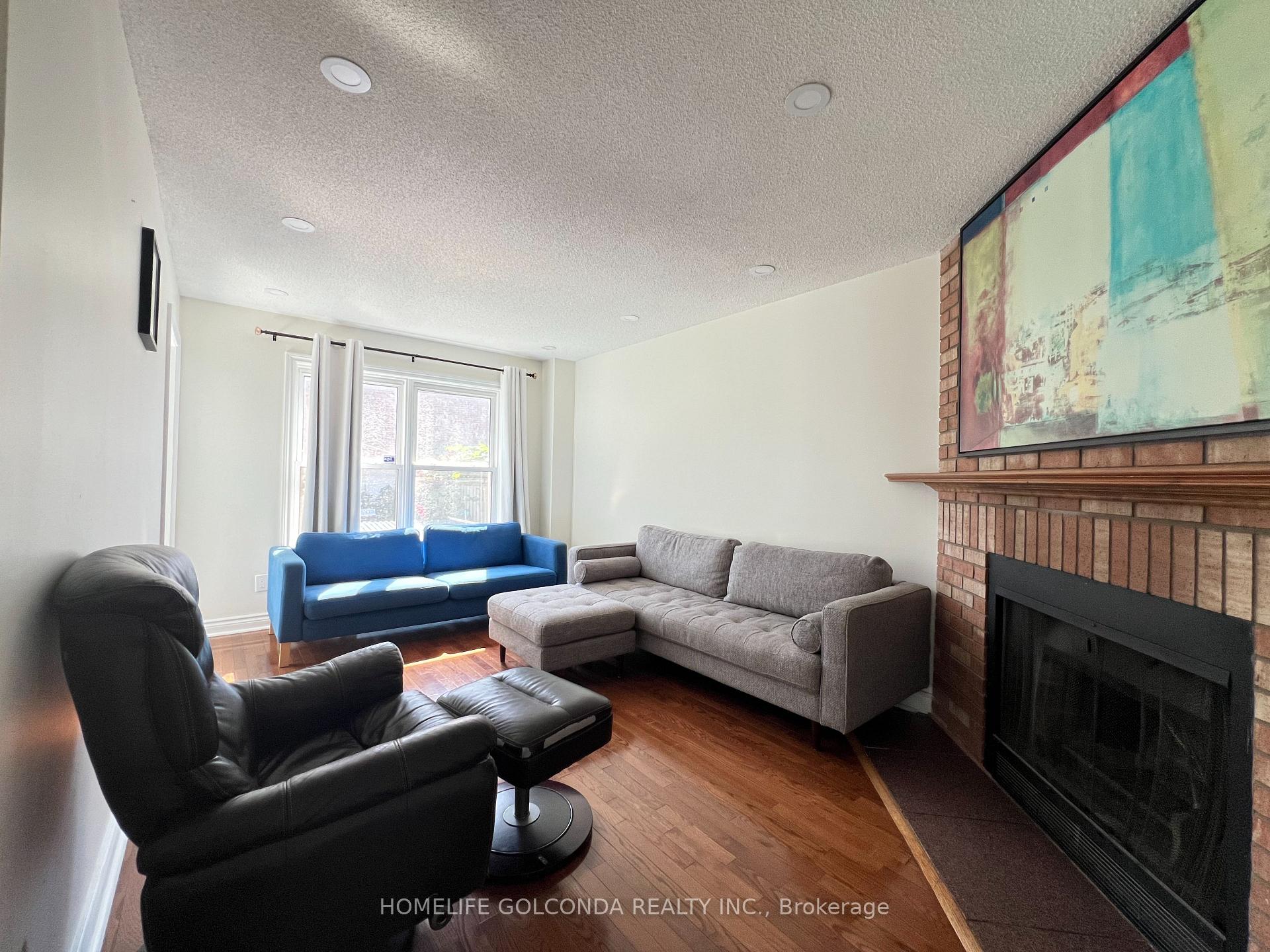 Photo 9 of Unit Upper, 5404 Heritage Hills Boulevard, Mississauga, Hurontario — HOMEH