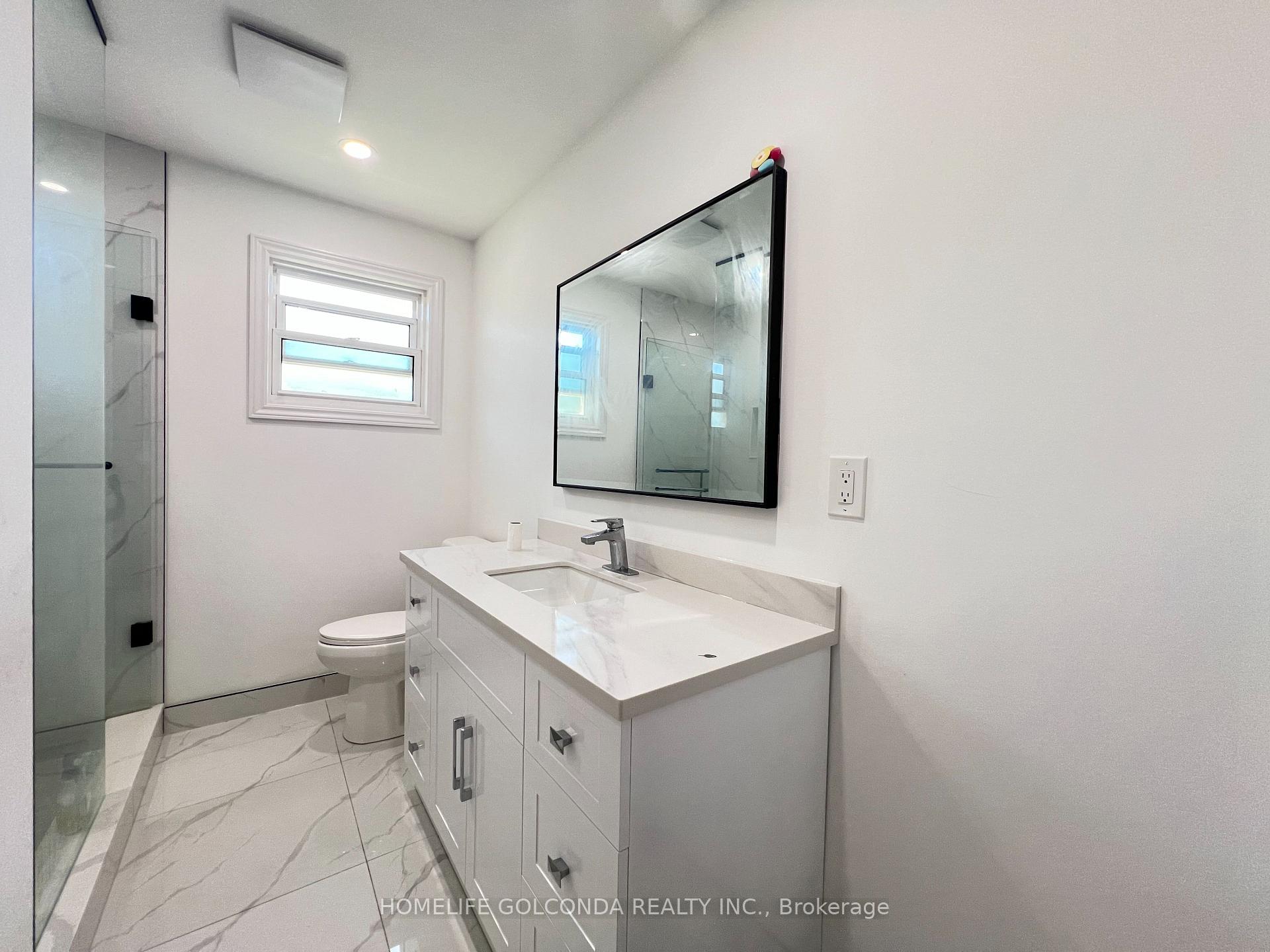 Photo 15 of Unit Upper, 5404 Heritage Hills Boulevard, Mississauga, Hurontario — HOMEH