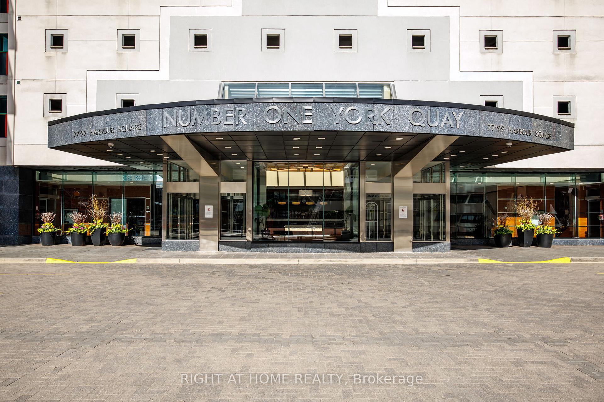 Photo 3 of Unit 2306, 77 Harbour Square, Toronto, Waterfront Communities — HOMEH