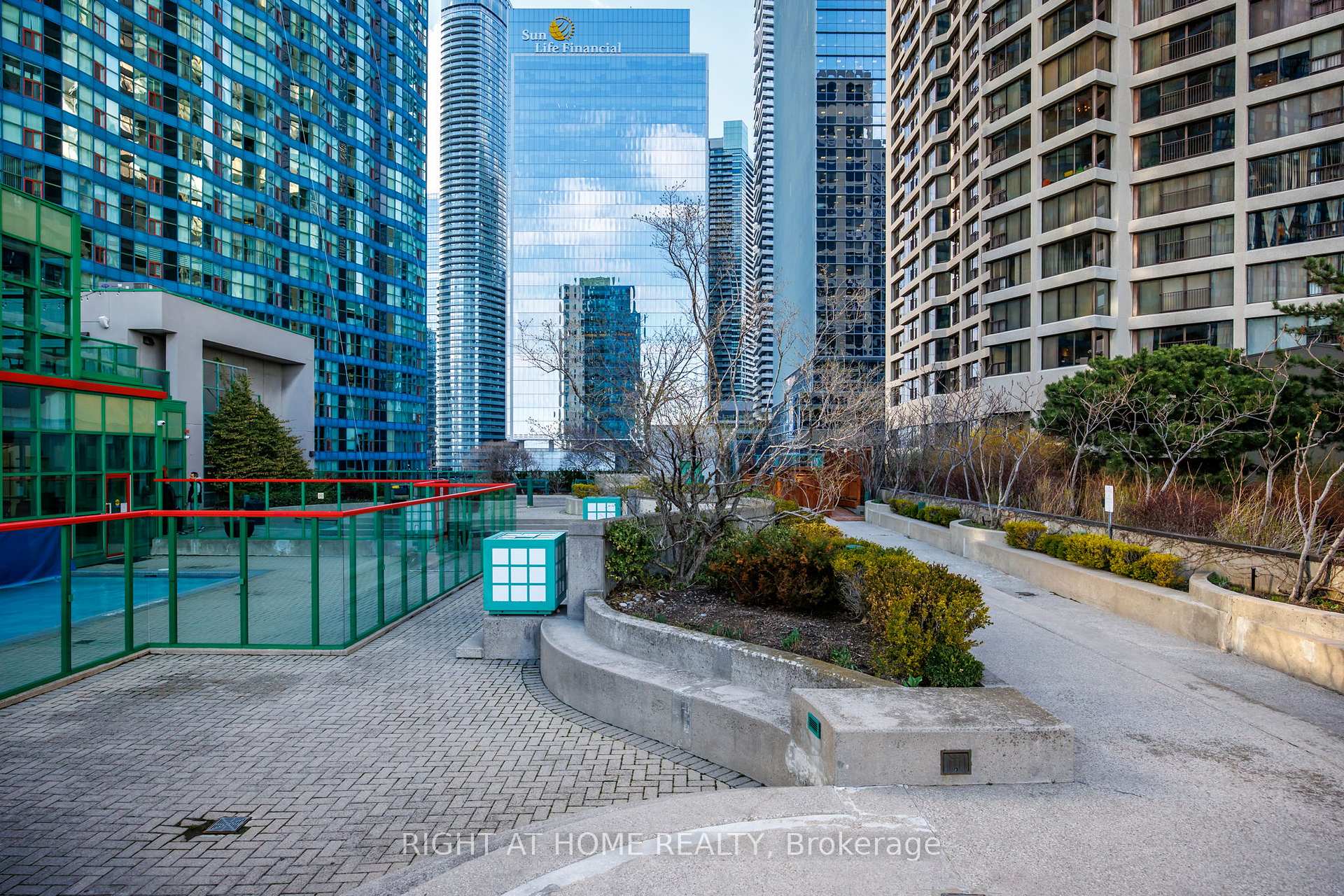 Photo 24 of Unit 2306, 77 Harbour Square, Toronto, Waterfront Communities — HOMEH
