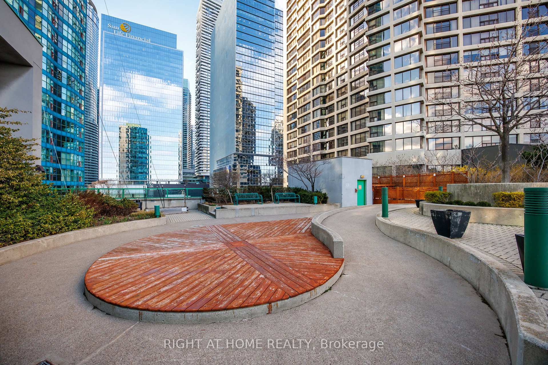 Photo 25 of Unit 2306, 77 Harbour Square, Toronto, Waterfront Communities — HOMEH