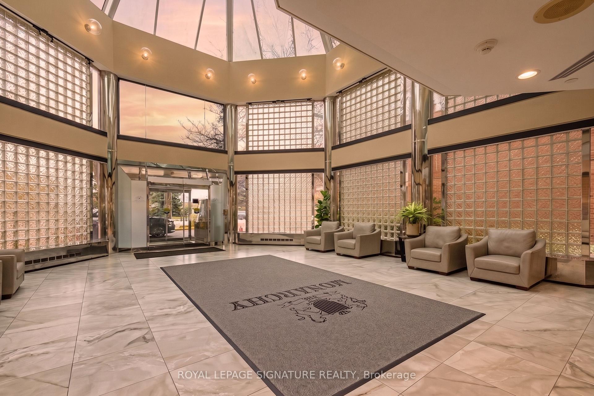 Photo 2 of Unit 707, 325 Webb Drive, Mississauga, City Centre — HOMEH