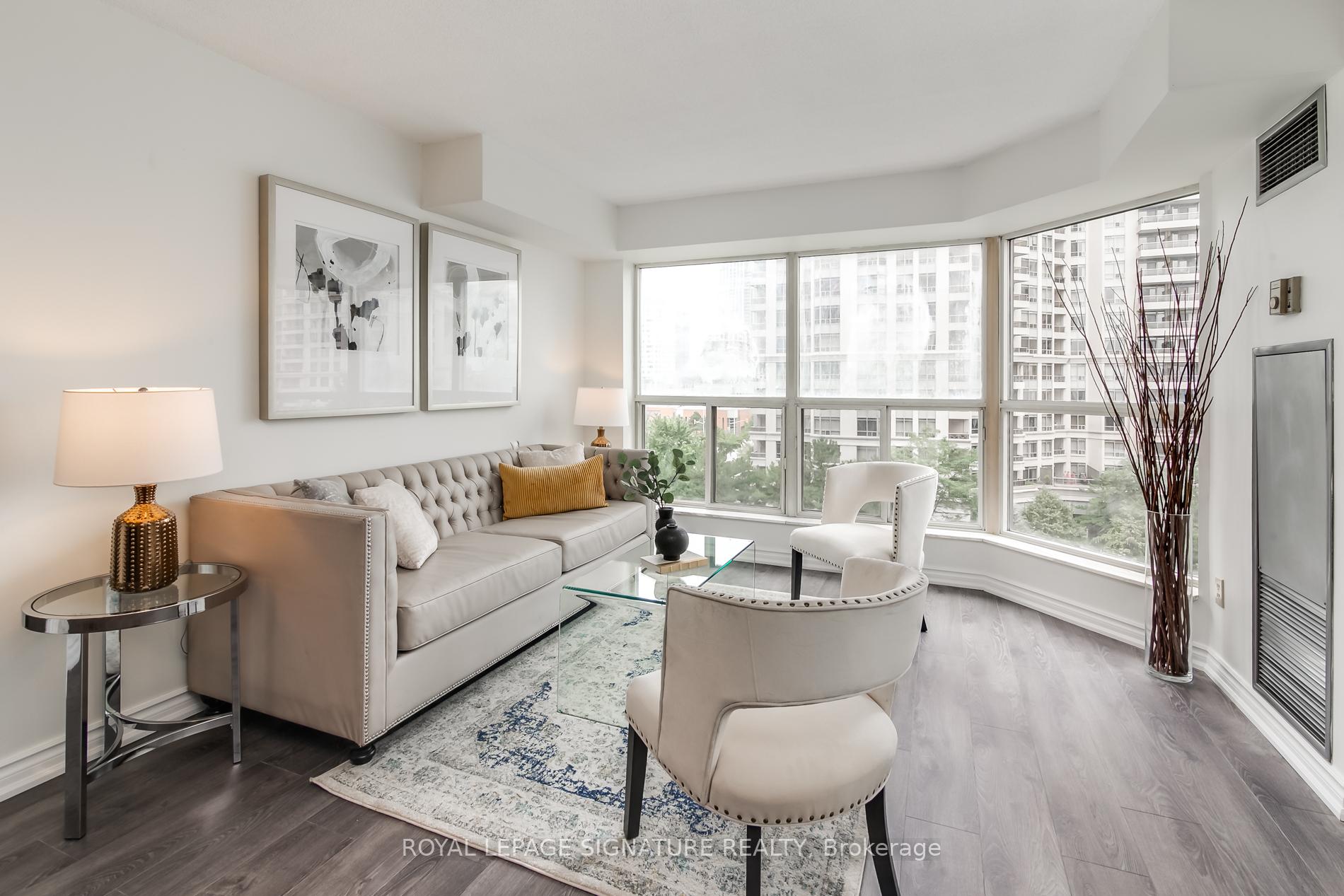 Photo 7 of Unit 707, 325 Webb Drive, Mississauga, City Centre — HOMEH