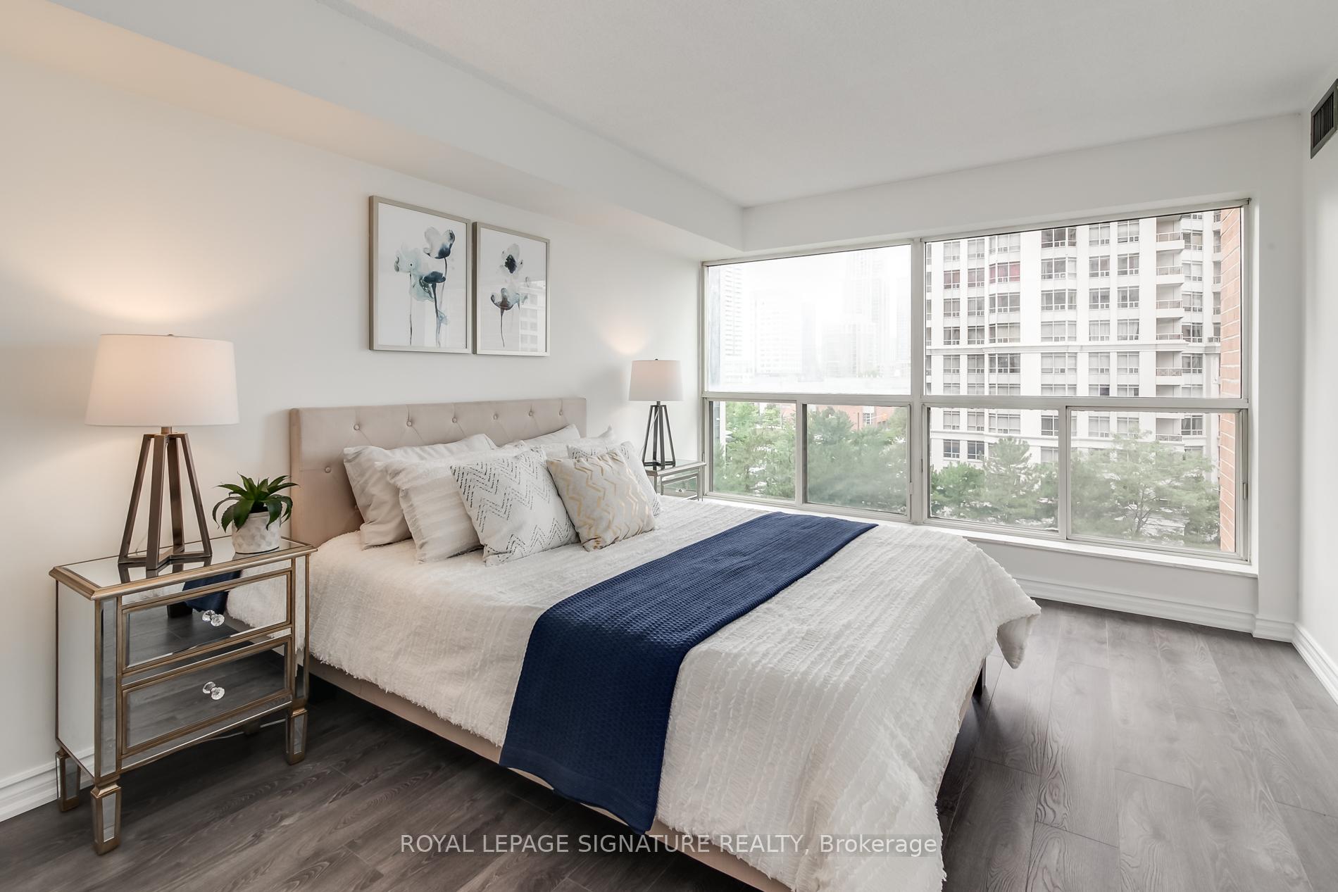Photo 11 of Unit 707, 325 Webb Drive, Mississauga, City Centre — HOMEH