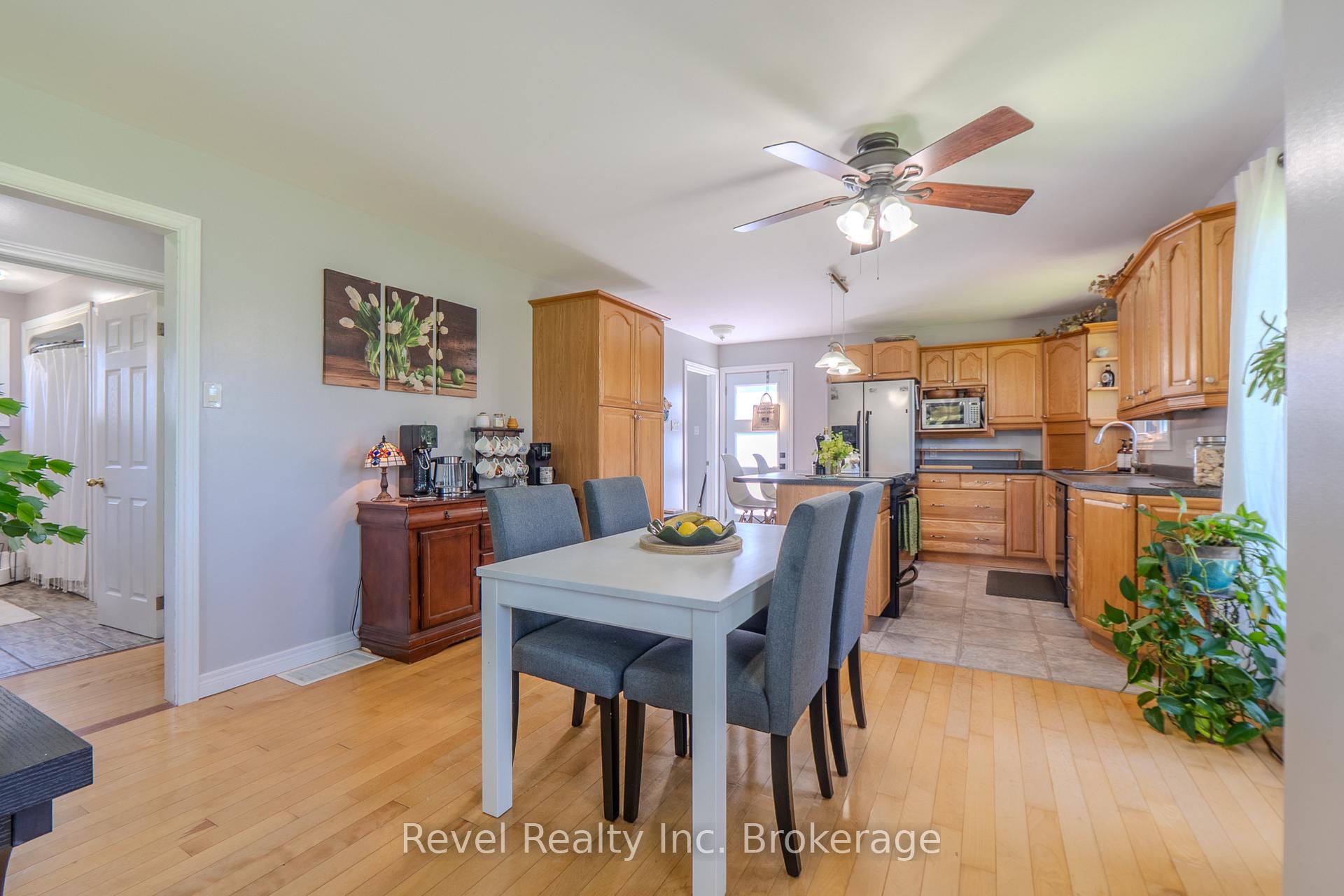 Photo 7 of 201 Bird Street, Powassan, Trout Creek — HOMEH