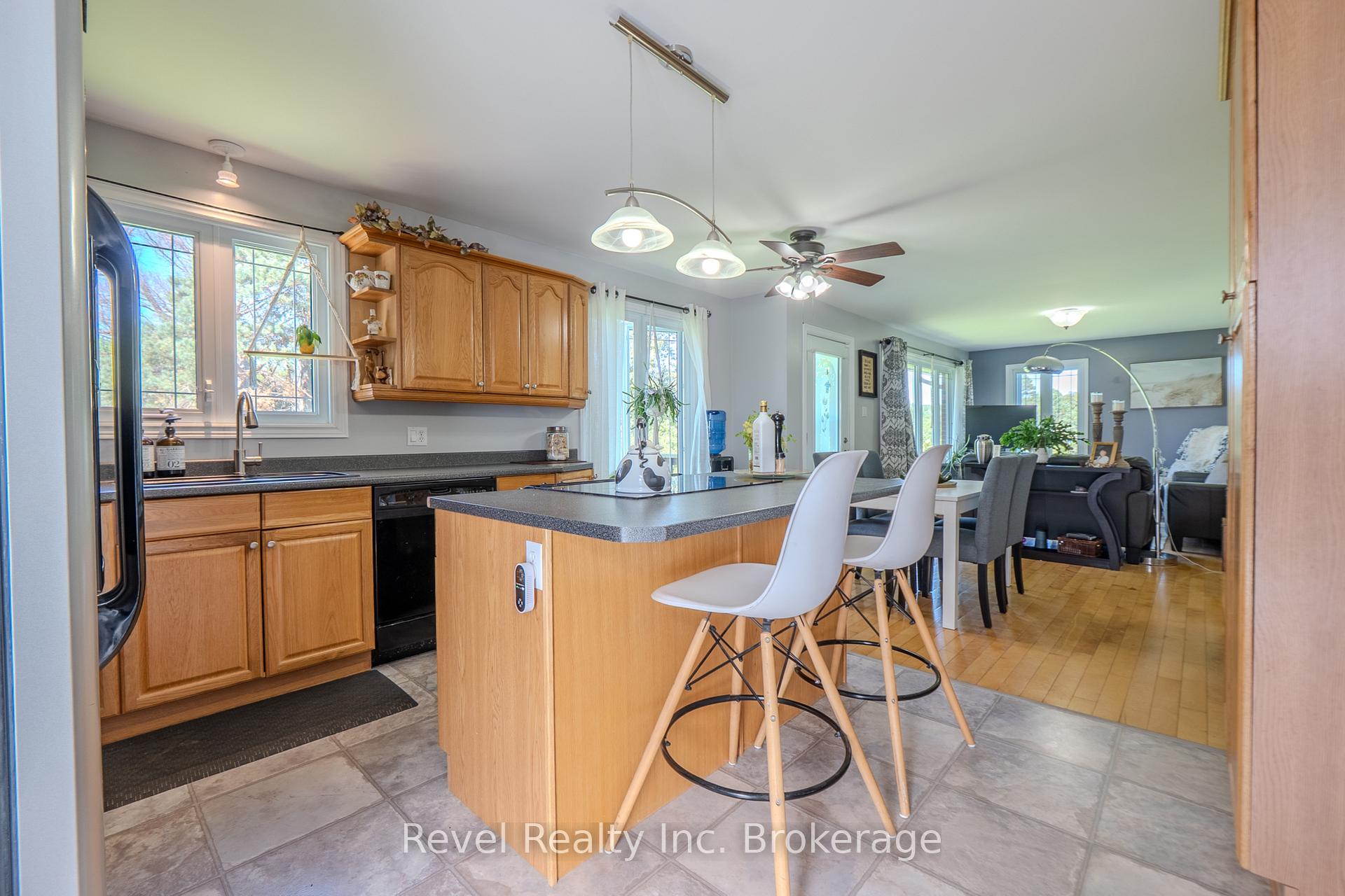 Photo 10 of 201 Bird Street, Powassan, Trout Creek — HOMEH