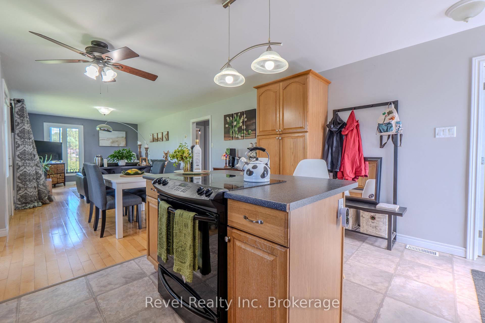 Photo 12 of 201 Bird Street, Powassan, Trout Creek — HOMEH