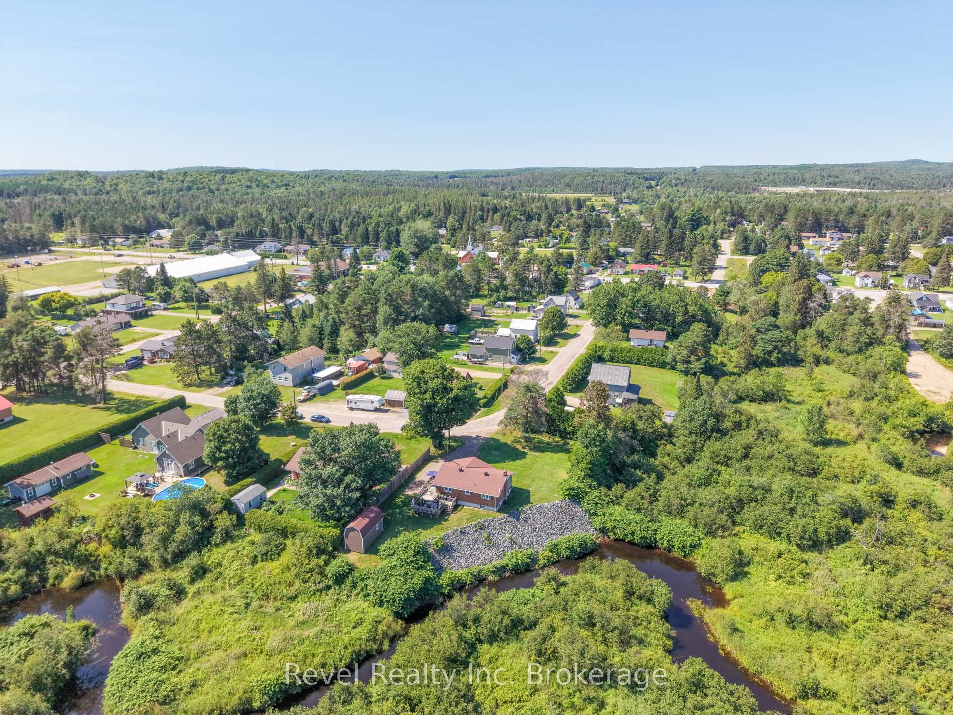 Photo 39 of 201 Bird Street, Powassan, Trout Creek — HOMEH
