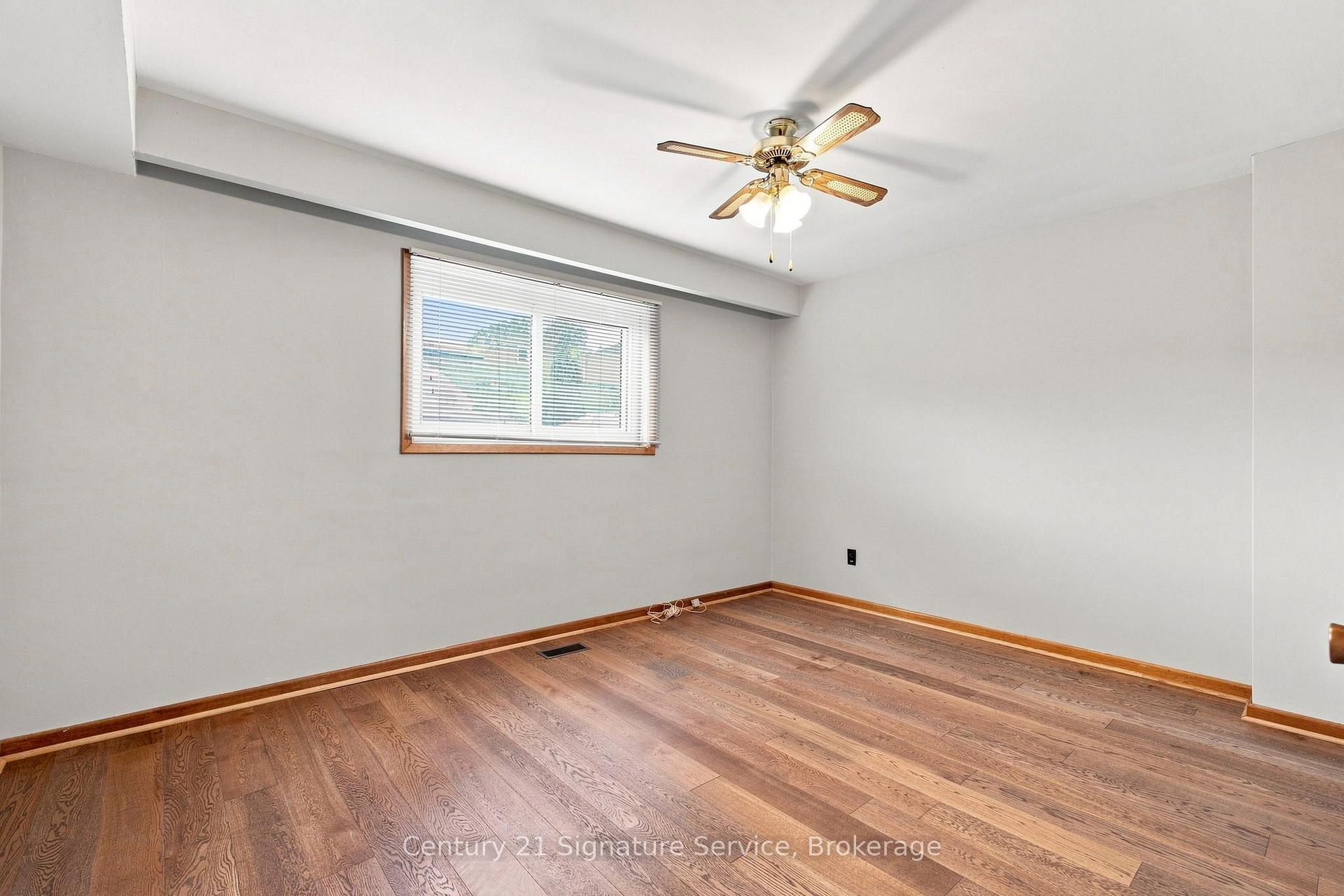 Photo 18 of 524 Silverthorn Avenue, Toronto, Keelesdale-Eglinton West — HOMEH
