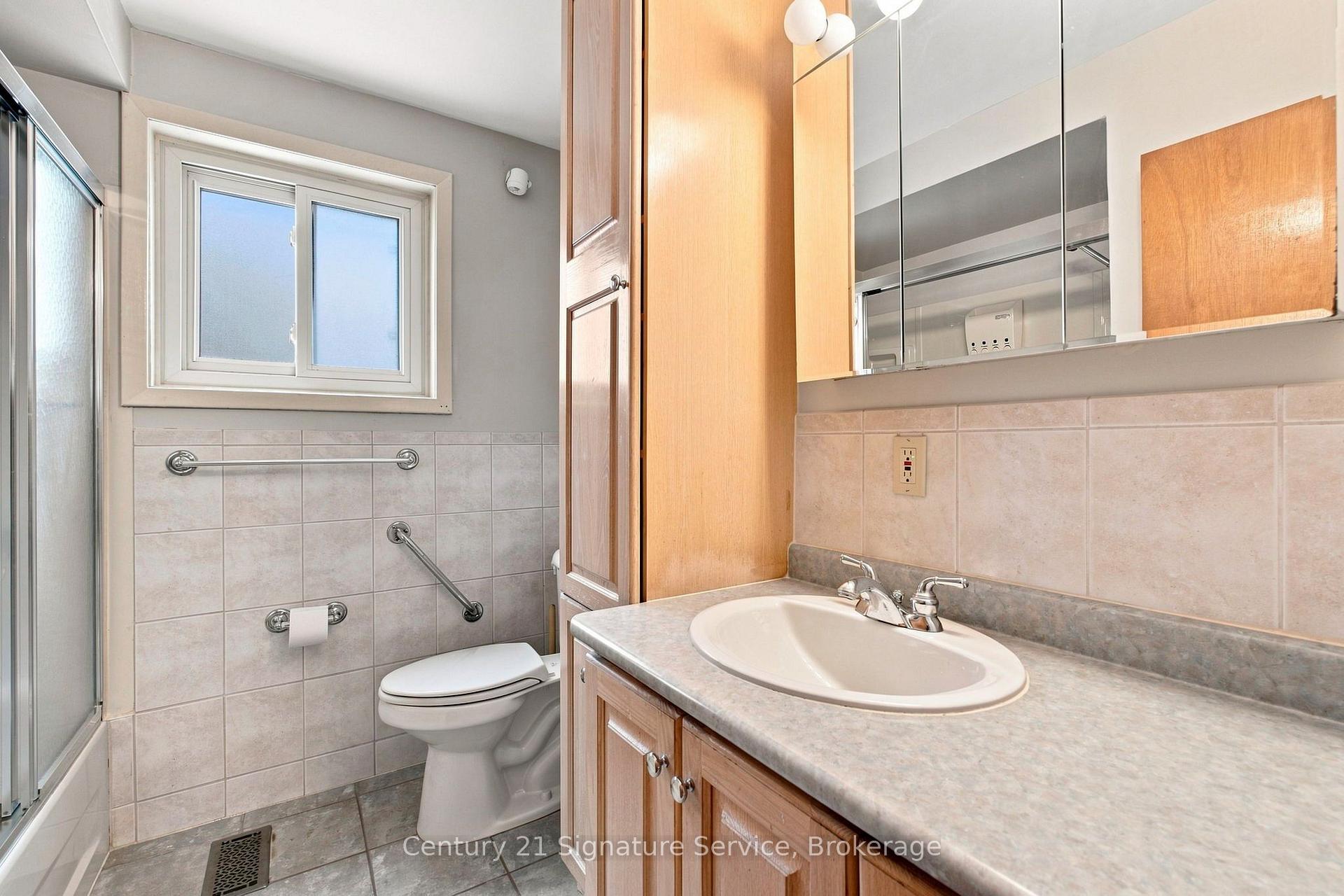 Photo 21 of 524 Silverthorn Avenue, Toronto, Keelesdale-Eglinton West — HOMEH