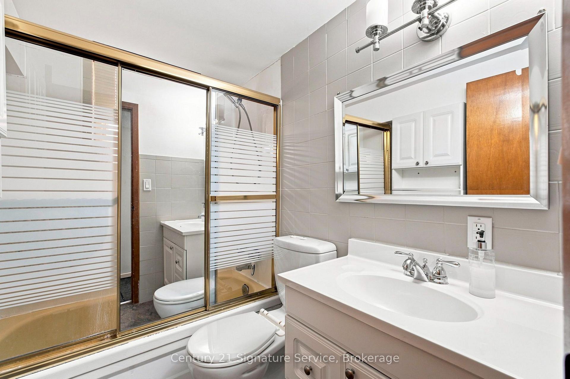Photo 31 of 524 Silverthorn Avenue, Toronto, Keelesdale-Eglinton West — HOMEH