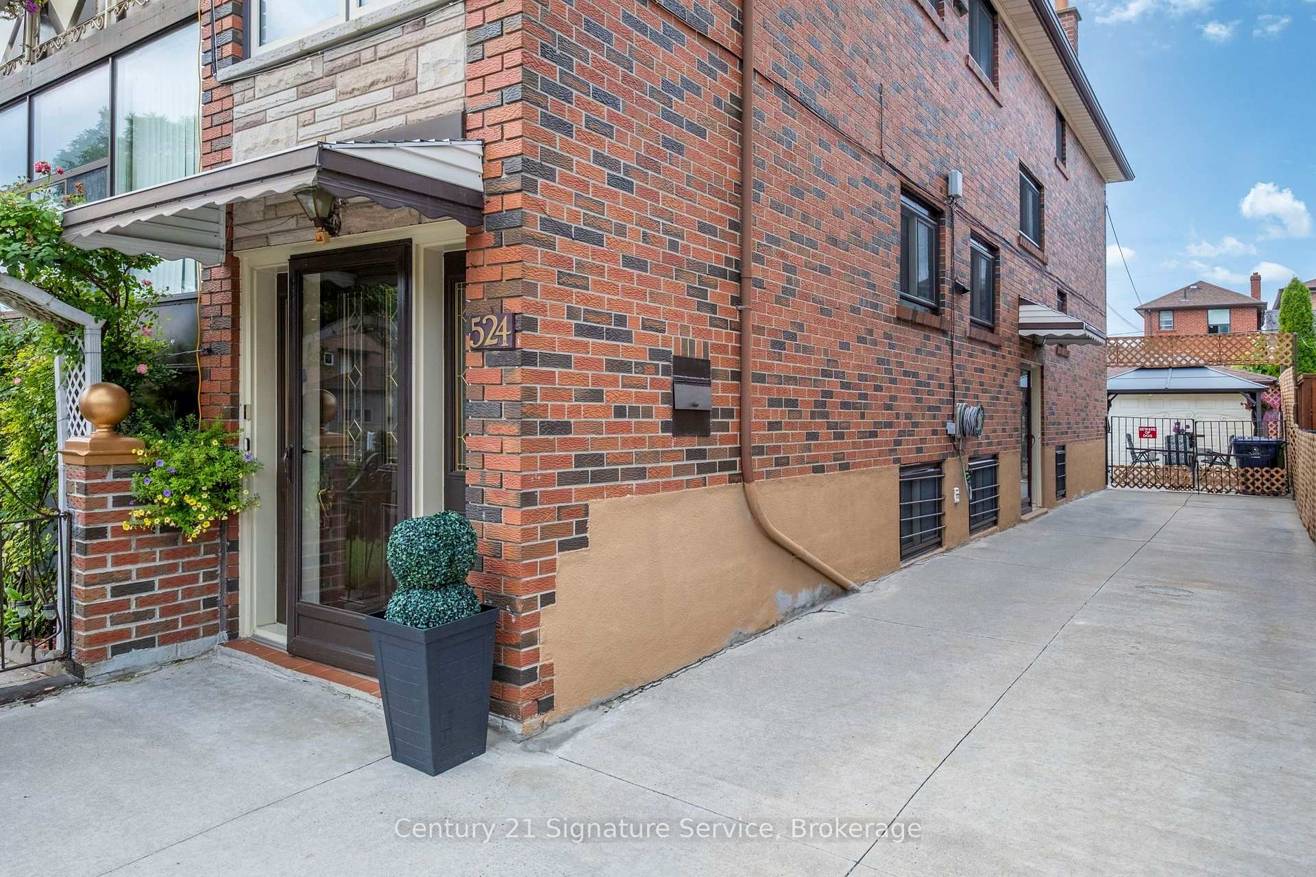 Photo 35 of 524 Silverthorn Avenue, Toronto, Keelesdale-Eglinton West — HOMEH