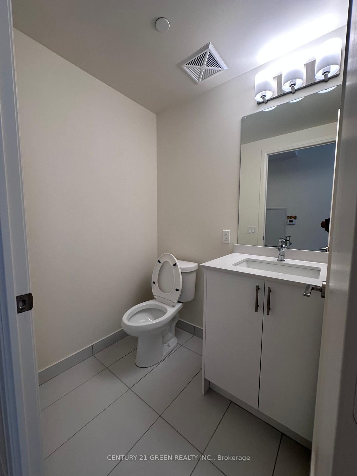 Photo 19 of Unit 709, 8960 Jane Street, Vaughan, Vellore Village — HOMEH