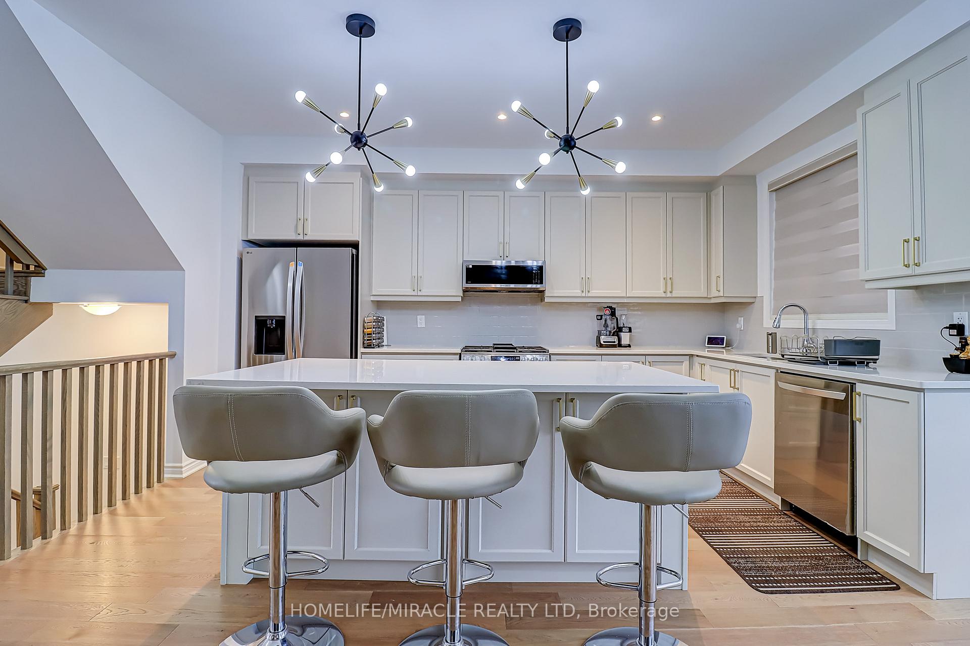 Photo 6 of 1188 Wheat Boom Drive, Oakville, Joshua Meadows — HOMEH
